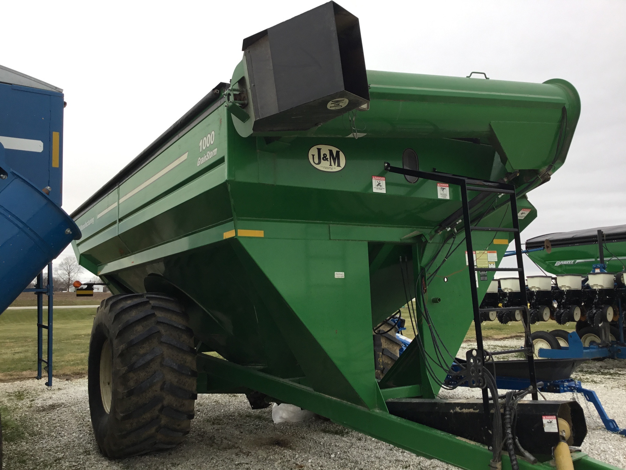 2008 J&M 1000-20 Grain Cart