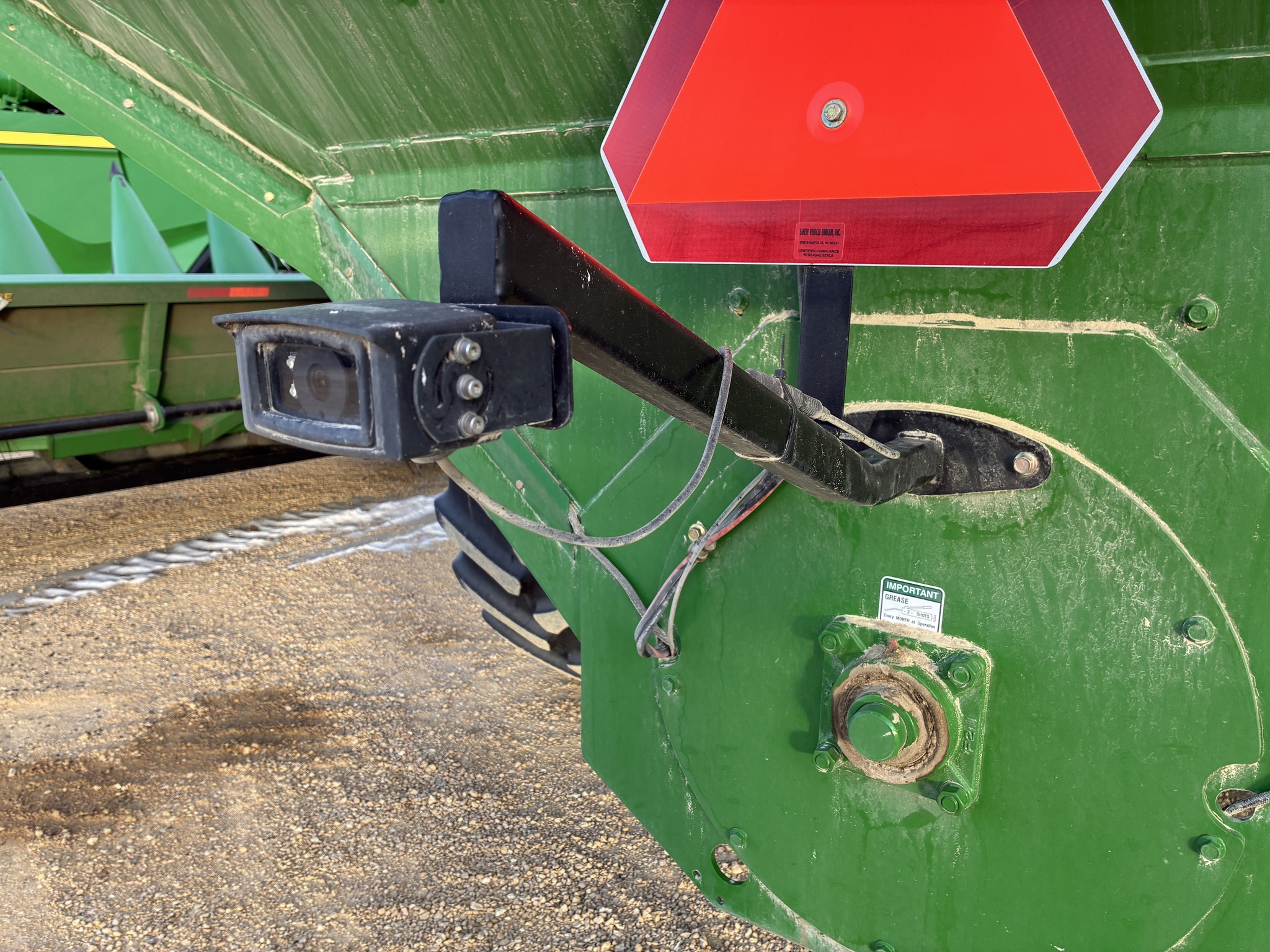2021 Brent 1596 Grain Cart