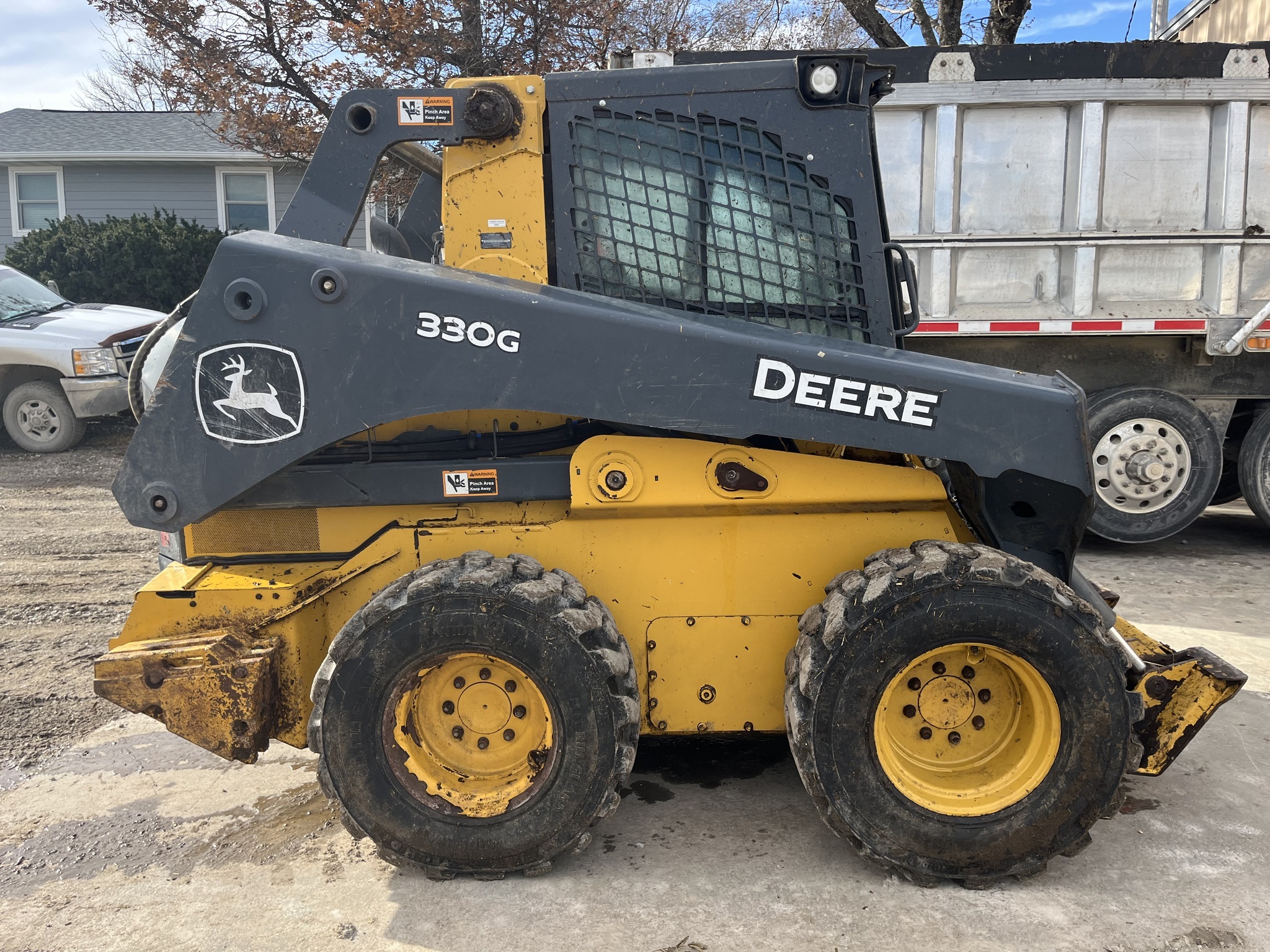 2022 Deere 330G Skid Steer
