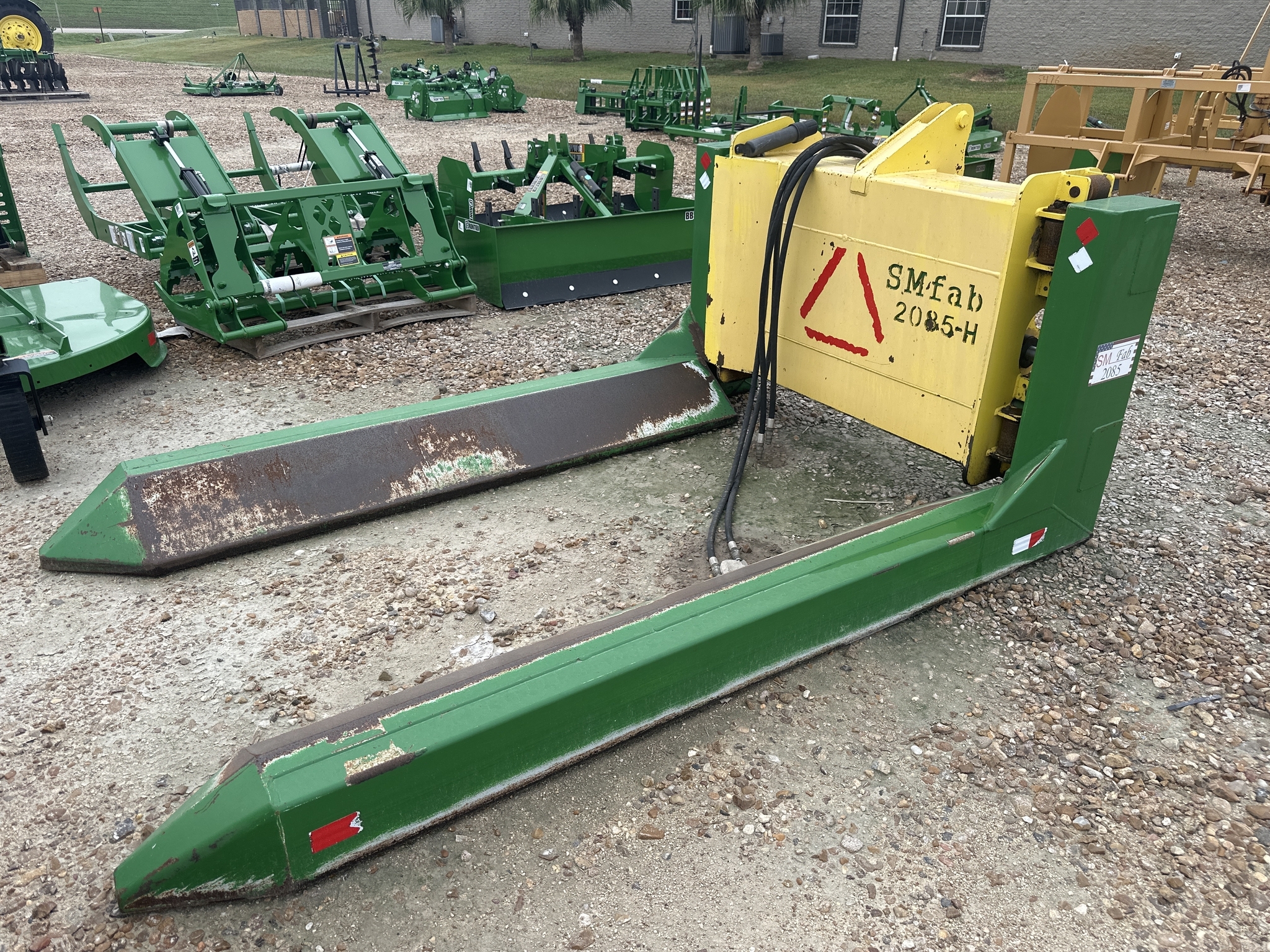  SMC 2085 Cotton Equipment