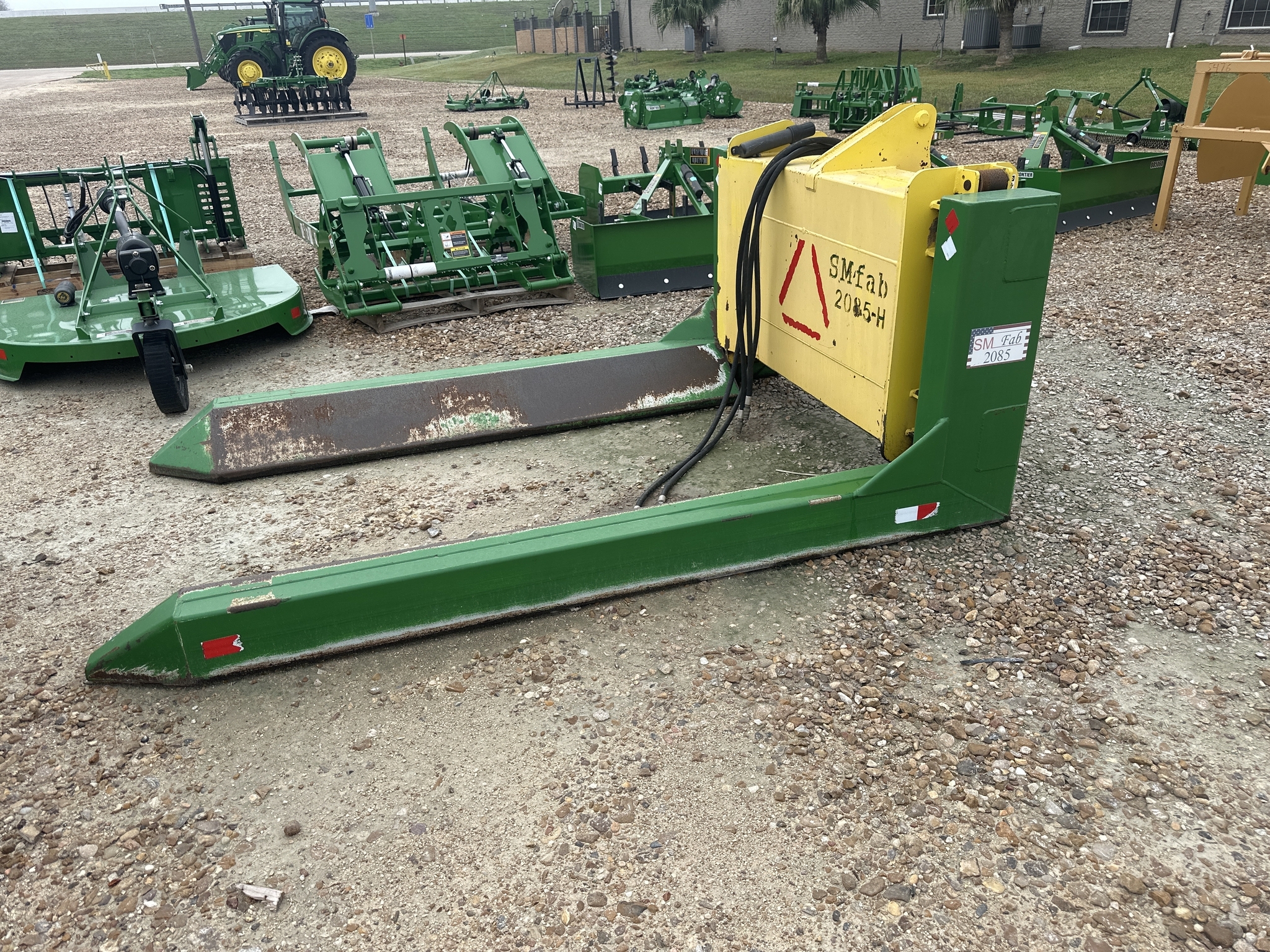  SMC 2085 Cotton Equipment