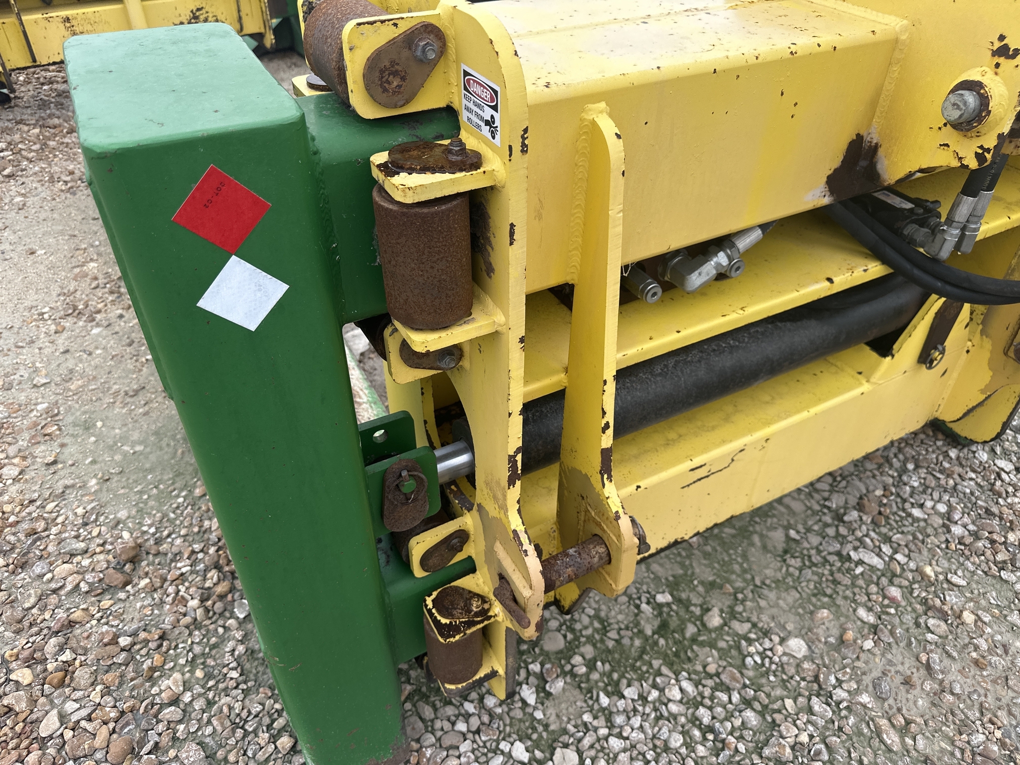  SMC 2085 Cotton Equipment