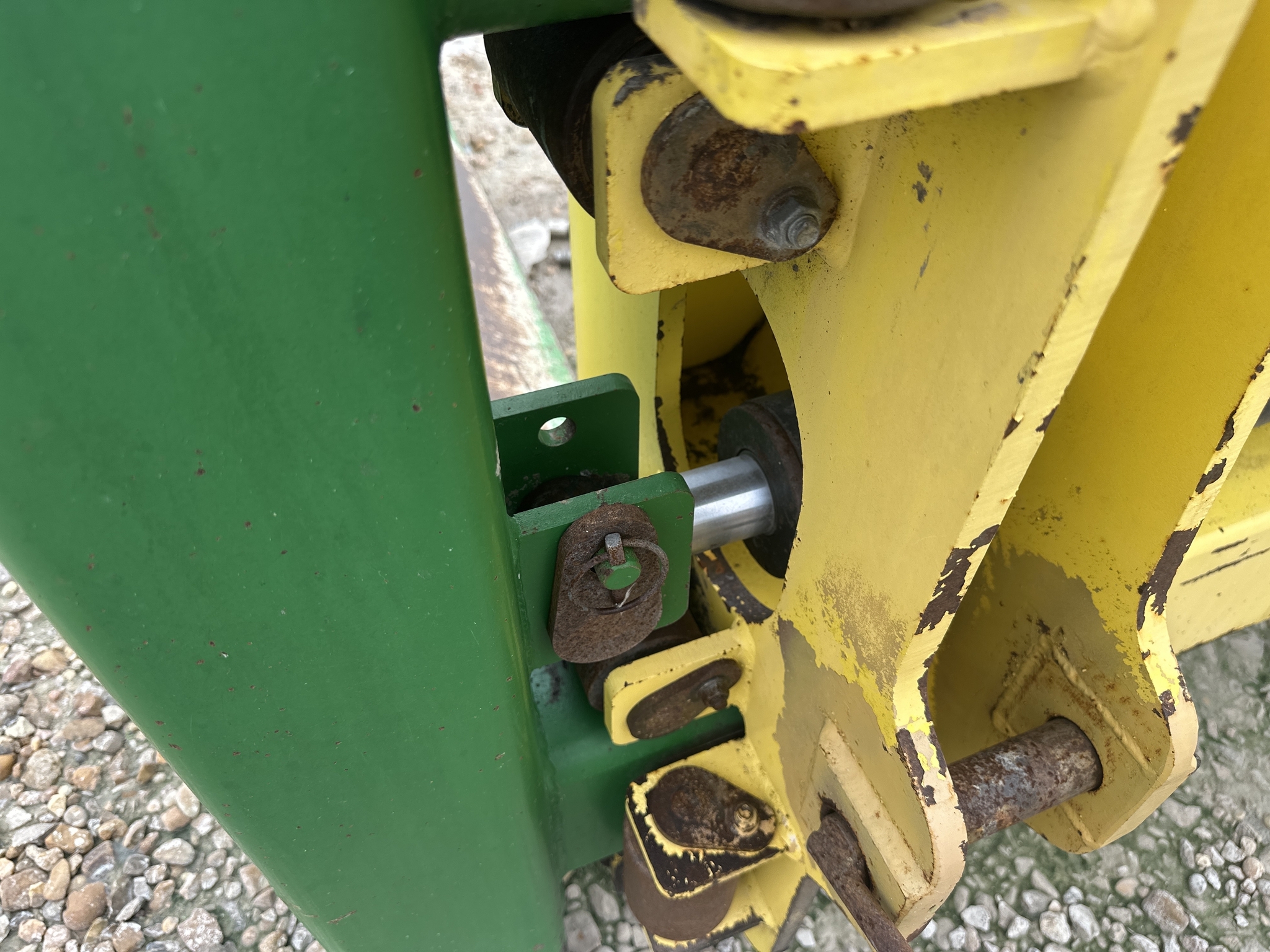  SMC 2085 Cotton Equipment
