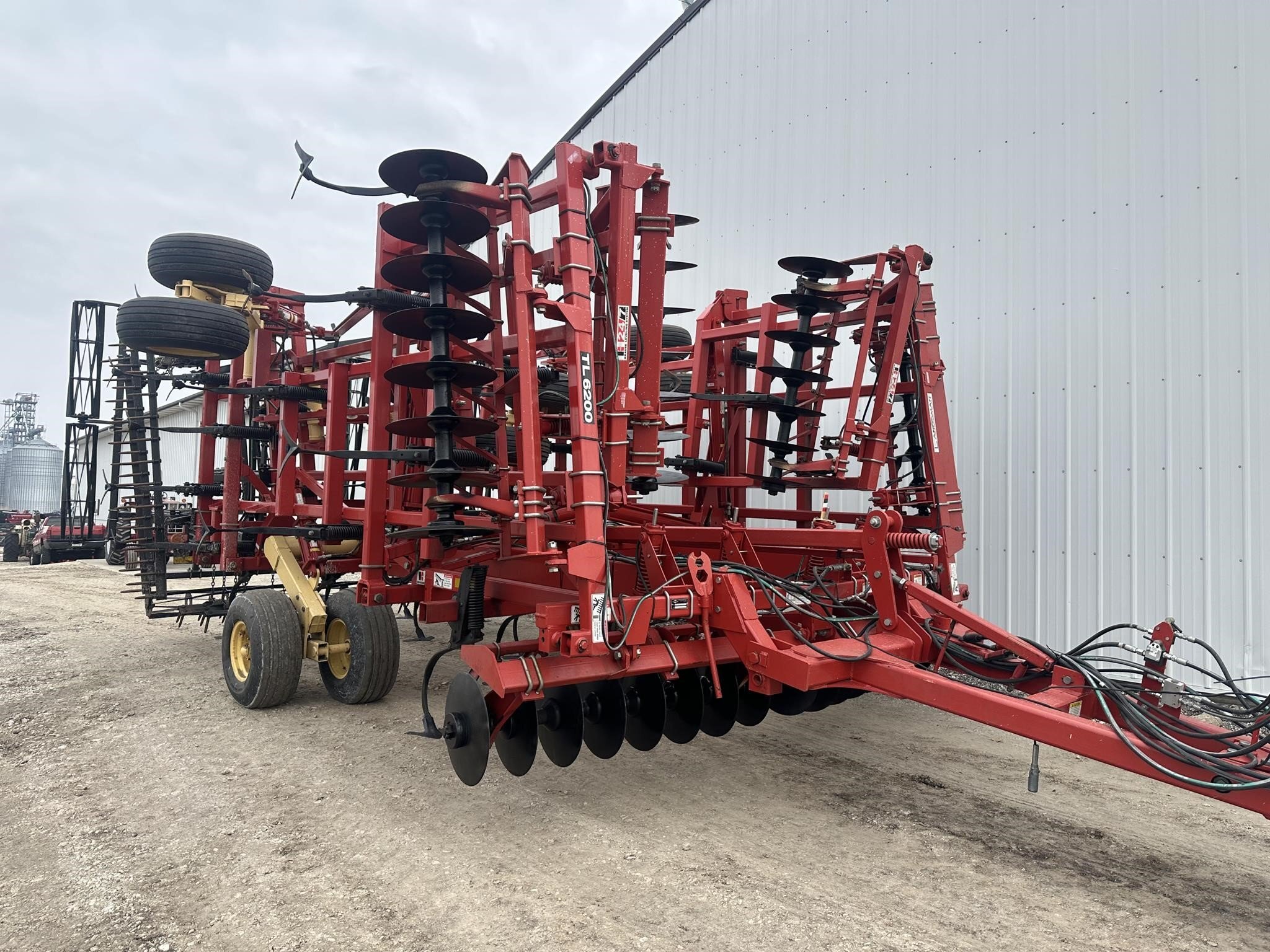 2012 Kuhn Krause 6200-36 Soil Finisher