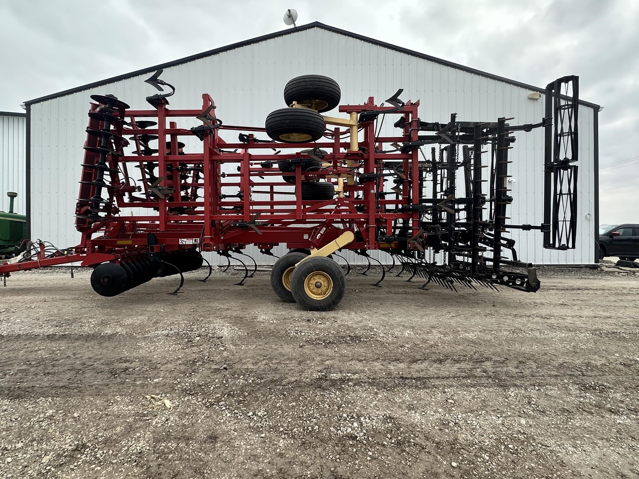 2012 Kuhn Krause 6200-36 Soil Finisher
