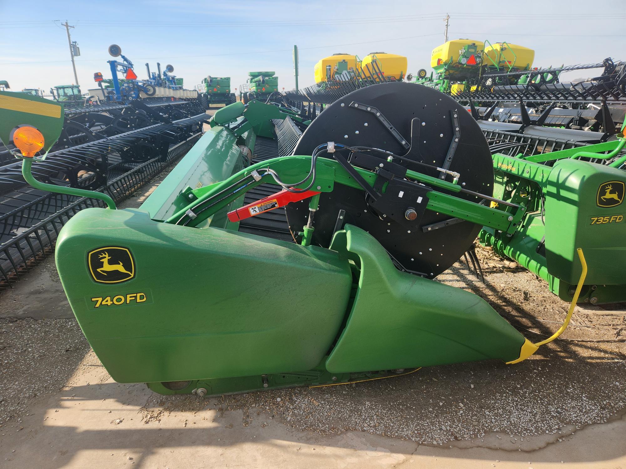 2019 John Deere 740FD Platform