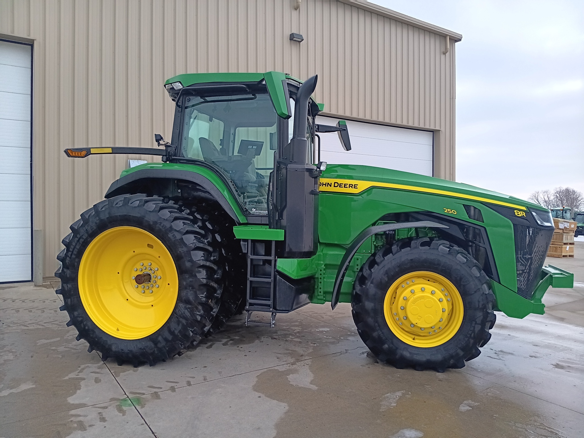 2024 John Deere 8R 250 Tractor
