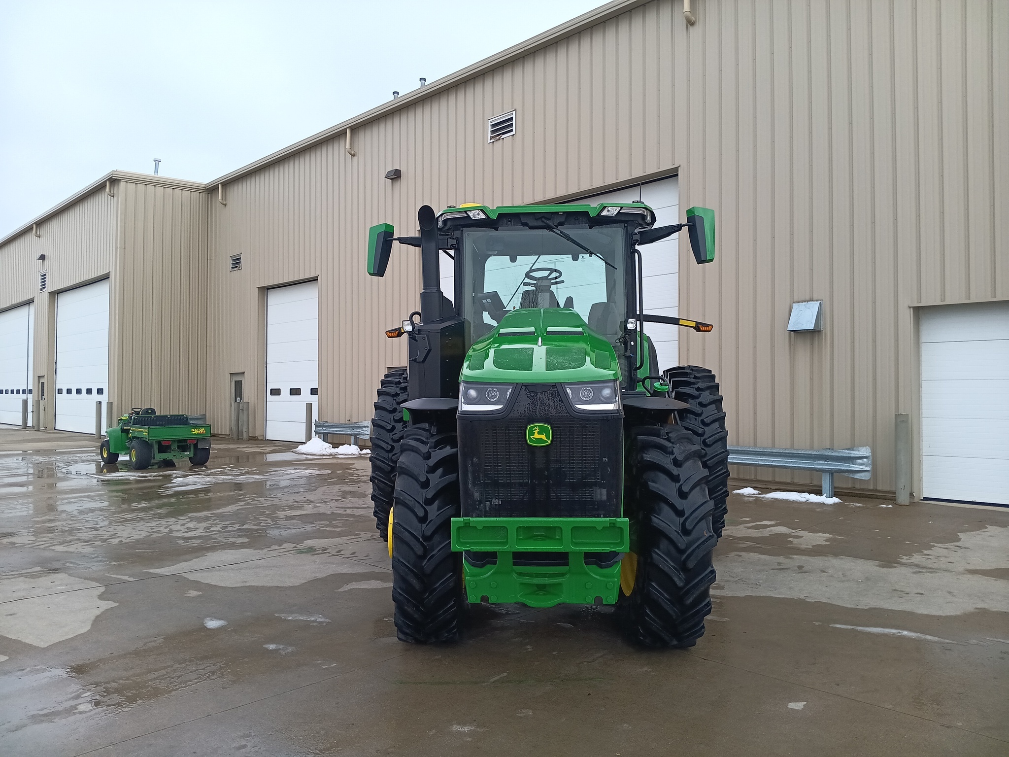 2024 John Deere 8R 250 Tractor