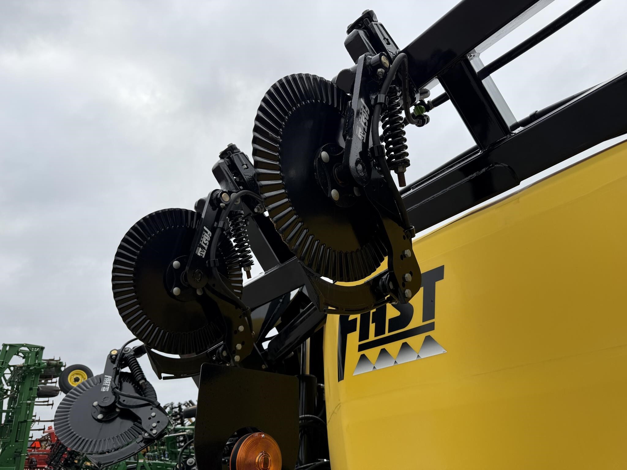  Fast A26-60 Pull-Type Fertilizer Spreader