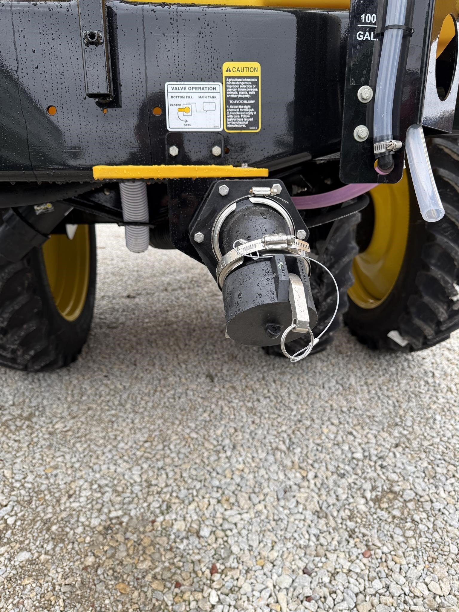  Fast A26-60 Pull-Type Fertilizer Spreader