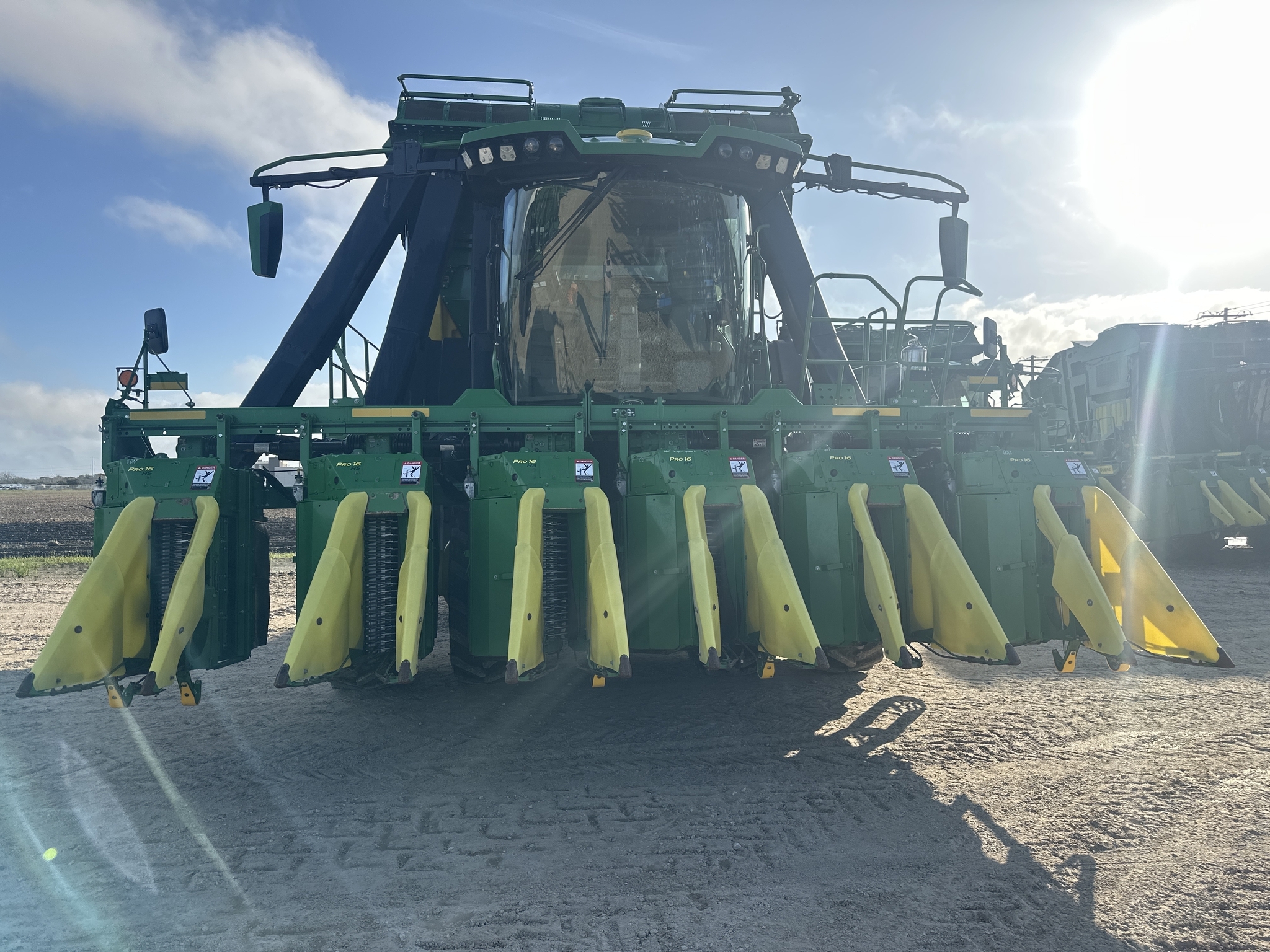 2024 John Deere CP770 Cotton Equipment