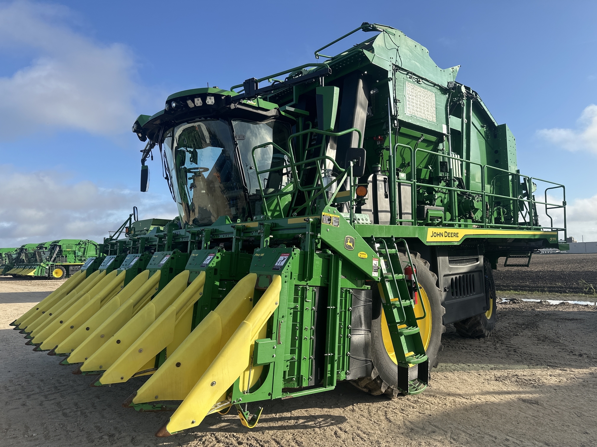 2024 John Deere CP770 Cotton Equipment