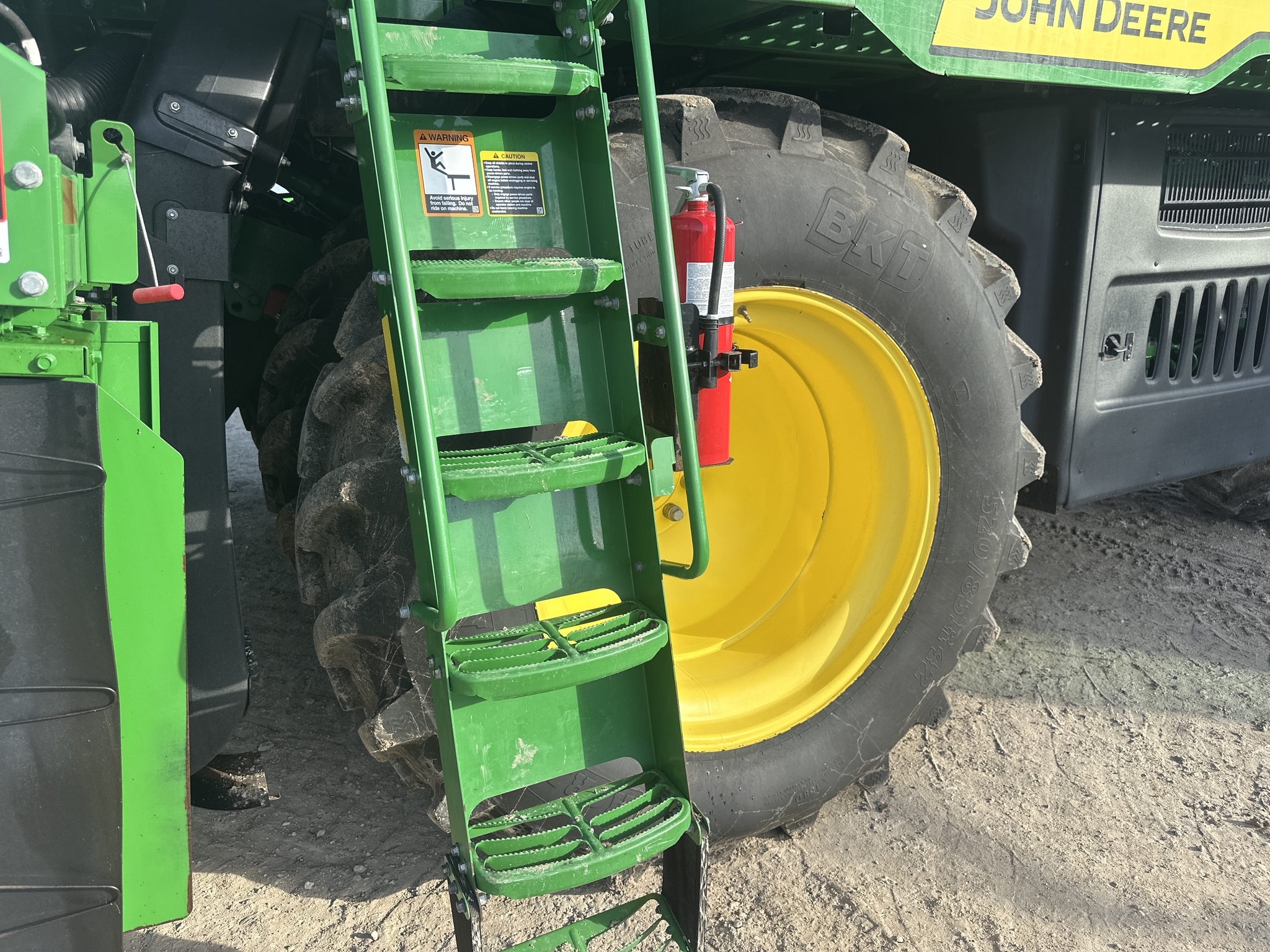 2024 John Deere CP770 Cotton Equipment
