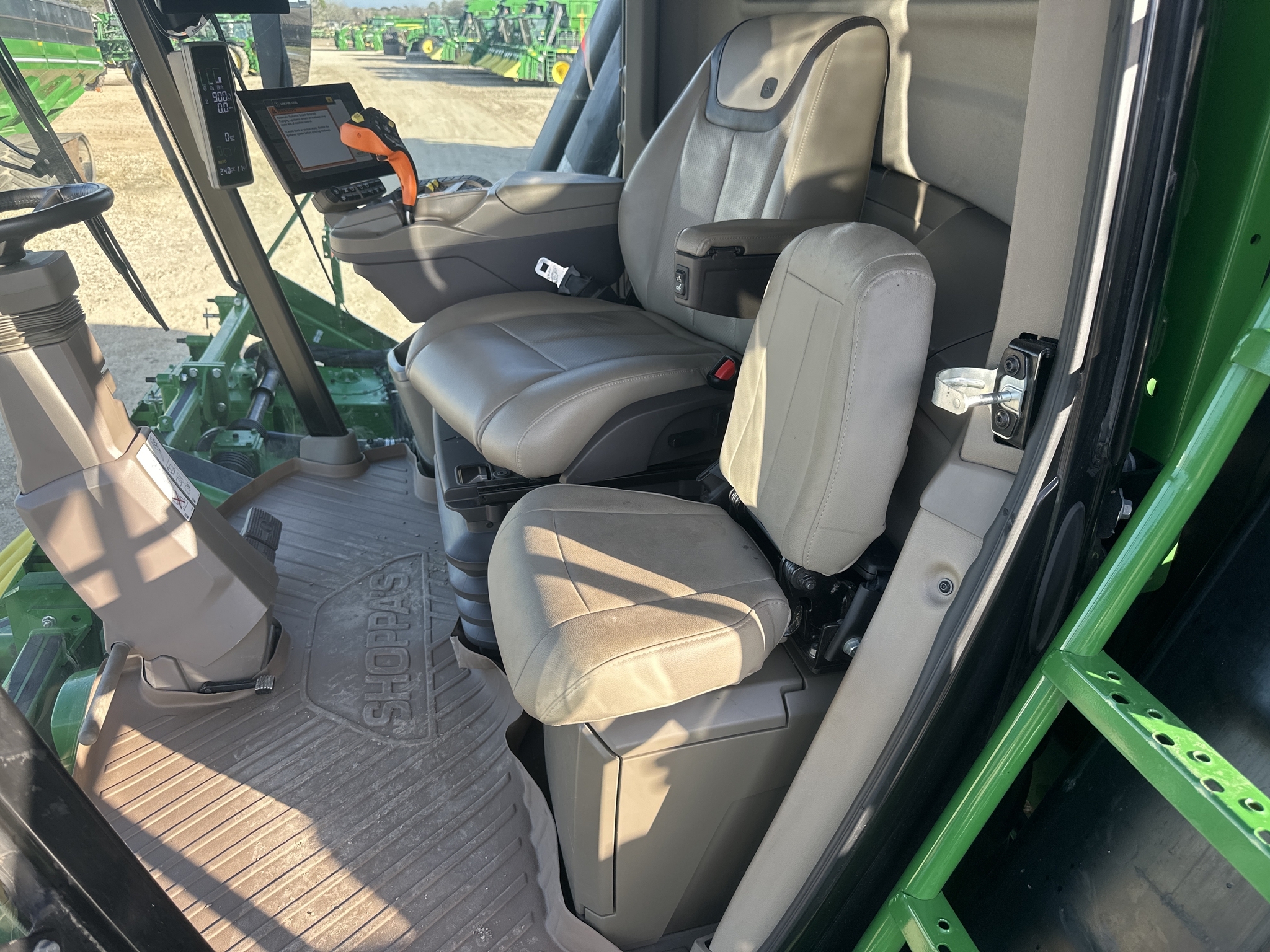 2024 John Deere CP770 Cotton Equipment