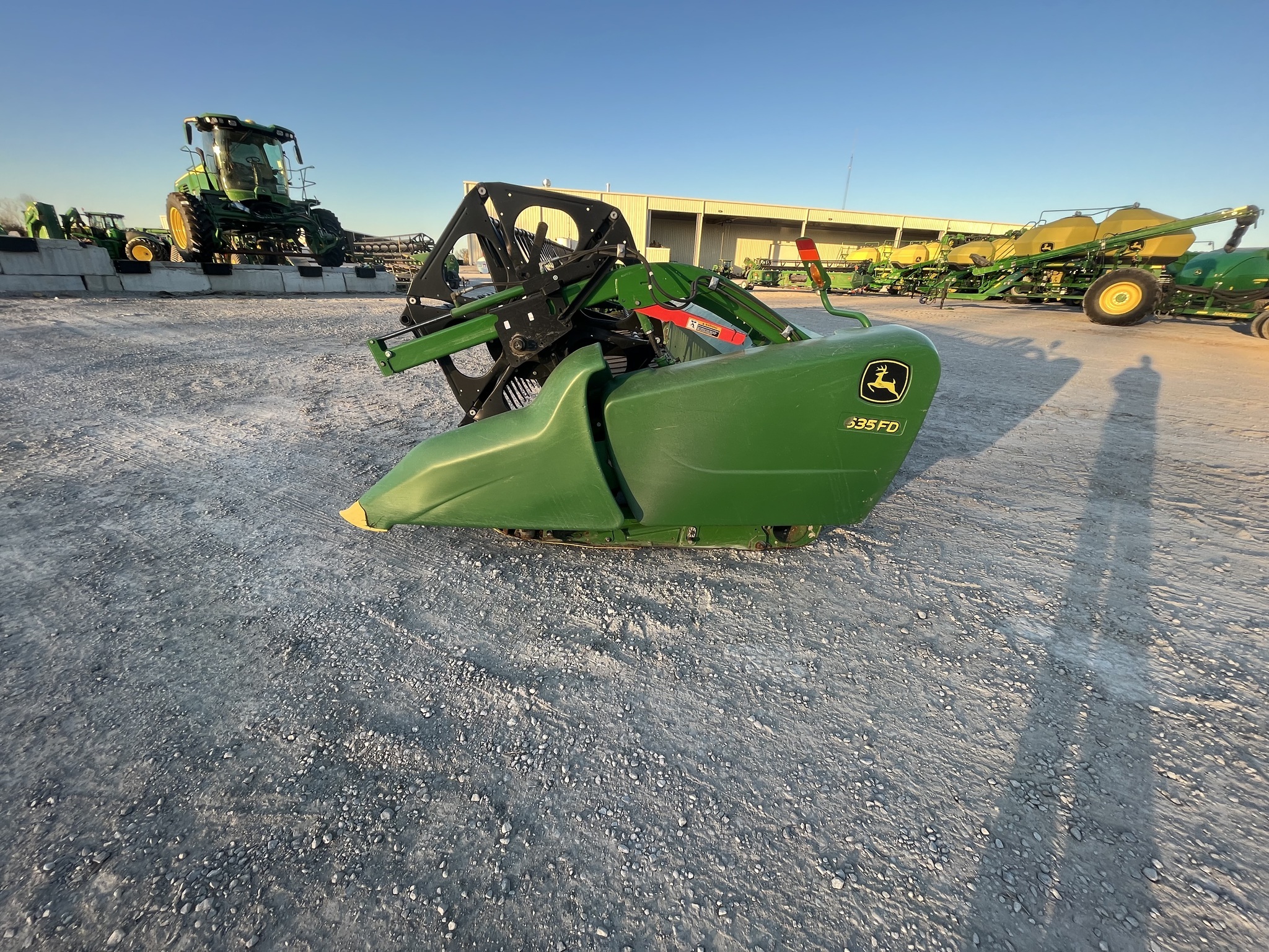 2016 John Deere 635FD Platform