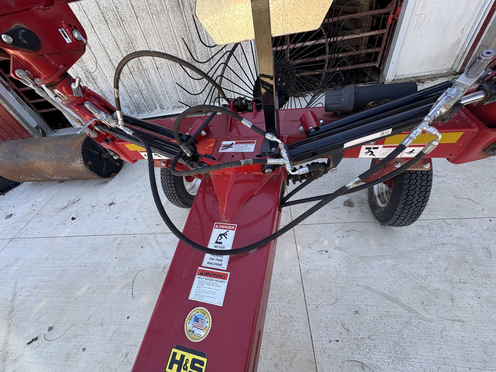 2023 H & S AR2210 Rake