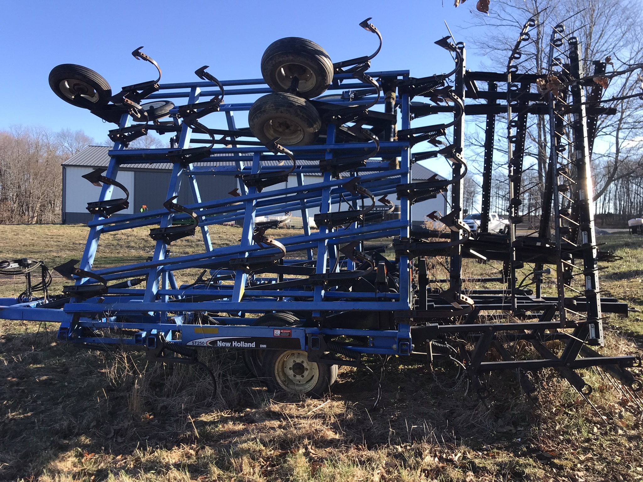 2005 New Holland ST250 Field Cultivator