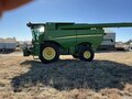 2013 John Deere S680 Combine