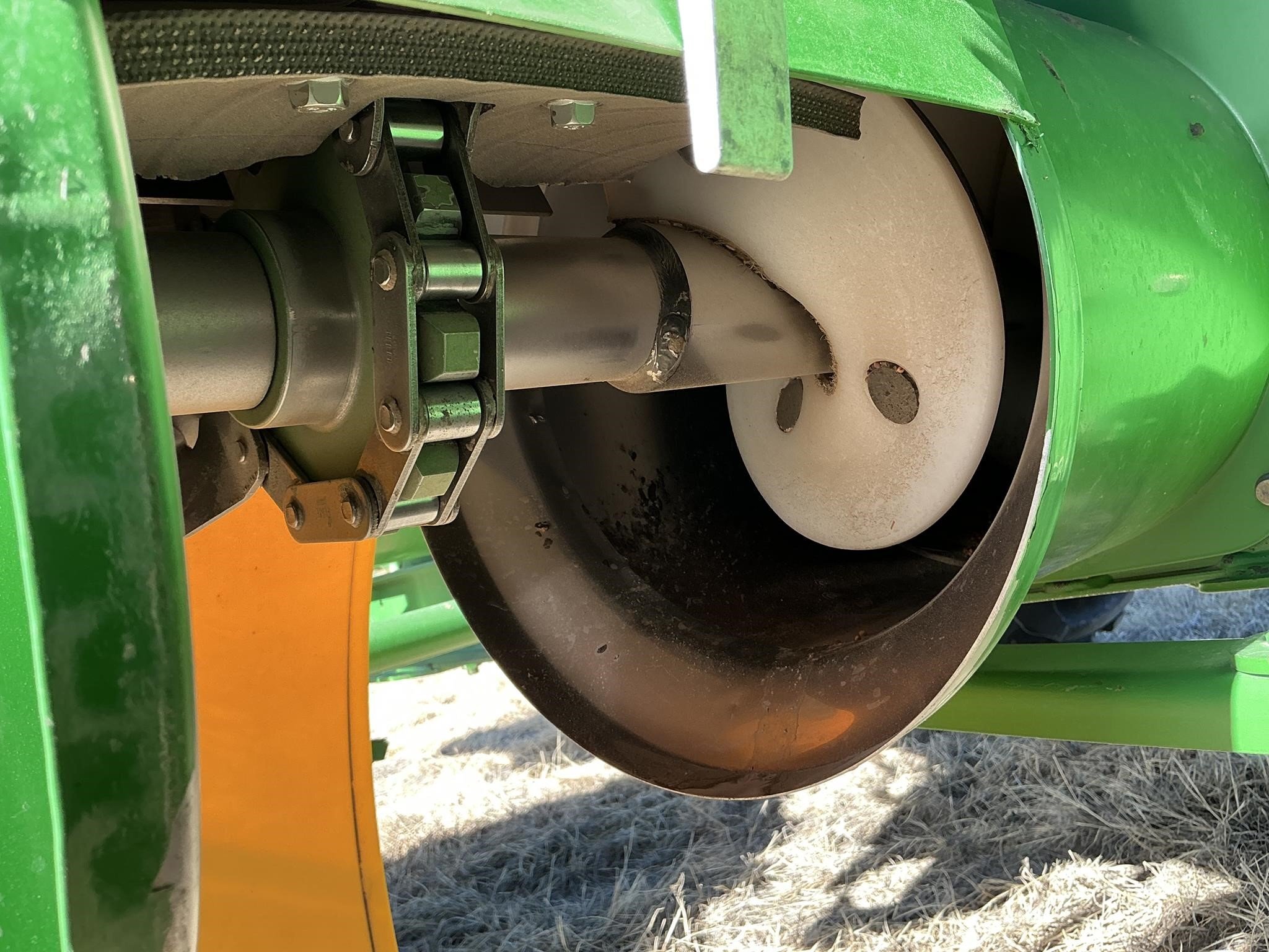 2013 John Deere S680 Combine