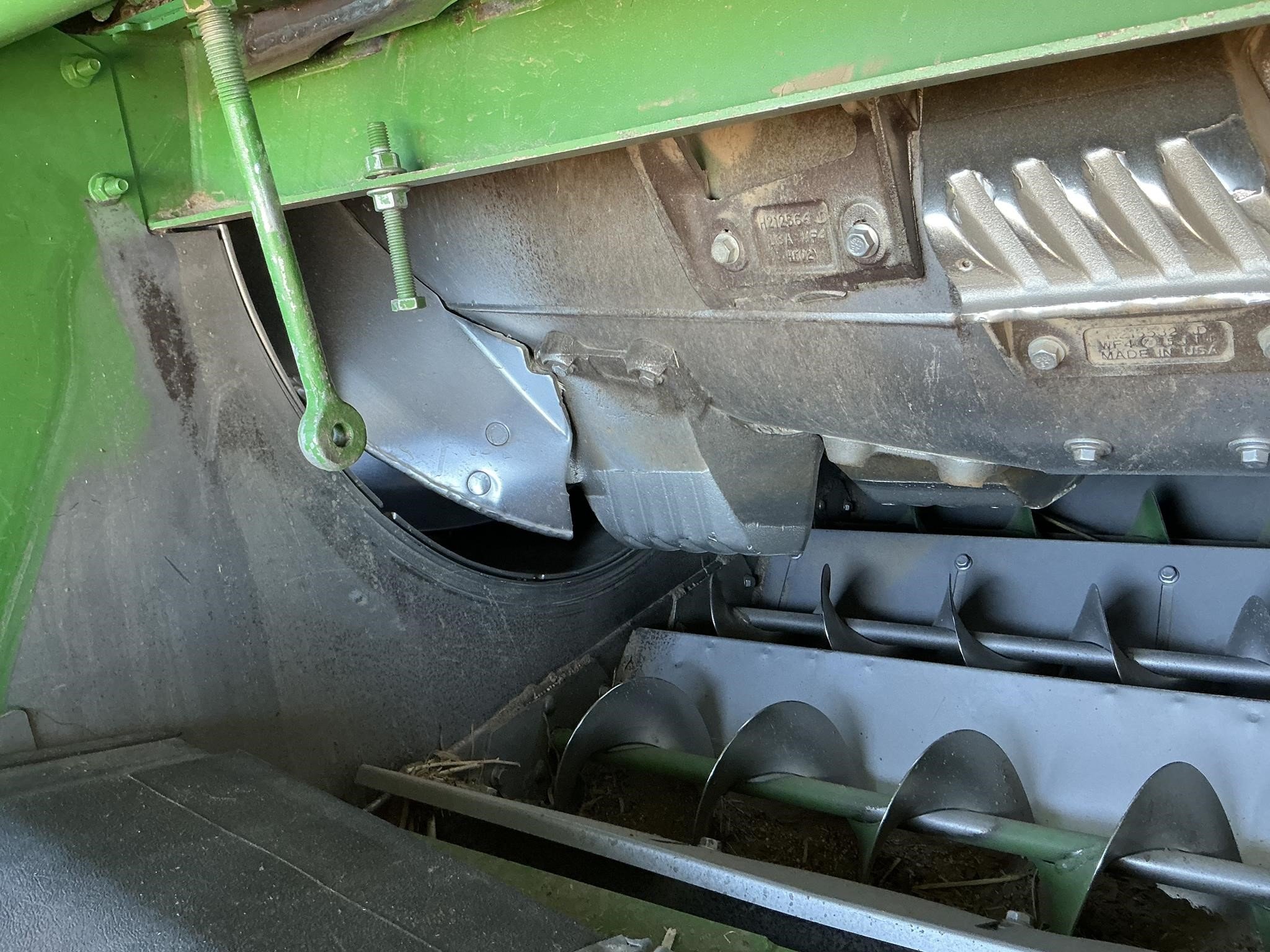 2013 John Deere S680 Combine