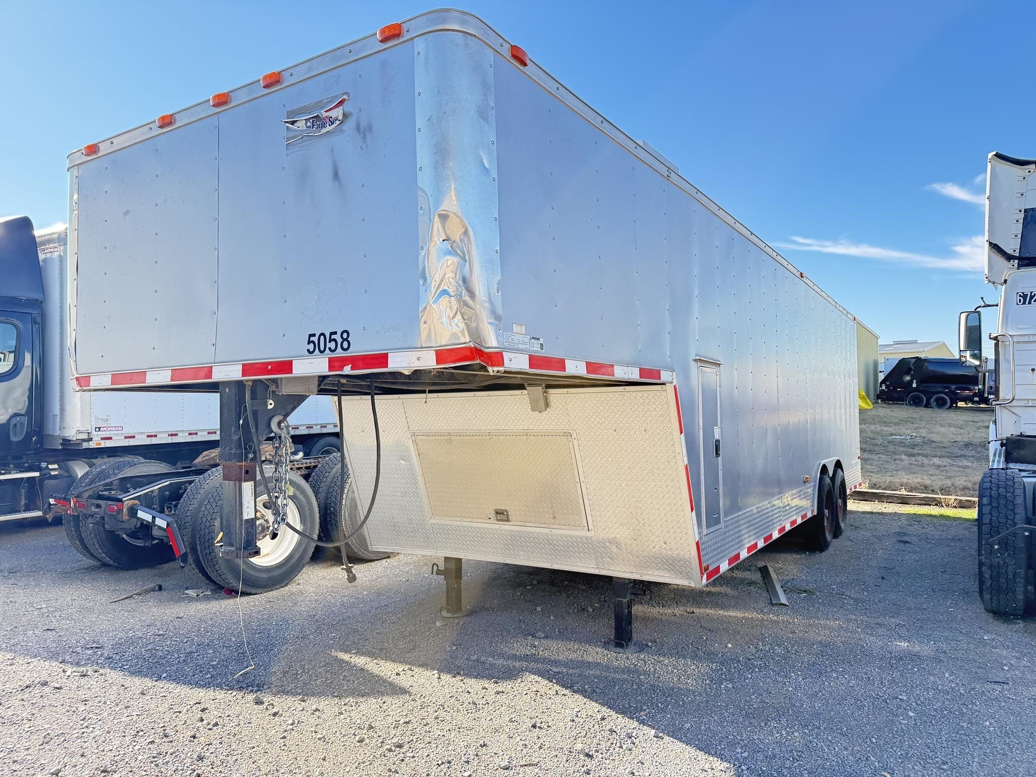 2015 Freedom 30 FT ENCLOSED Box Trucks/Trailer