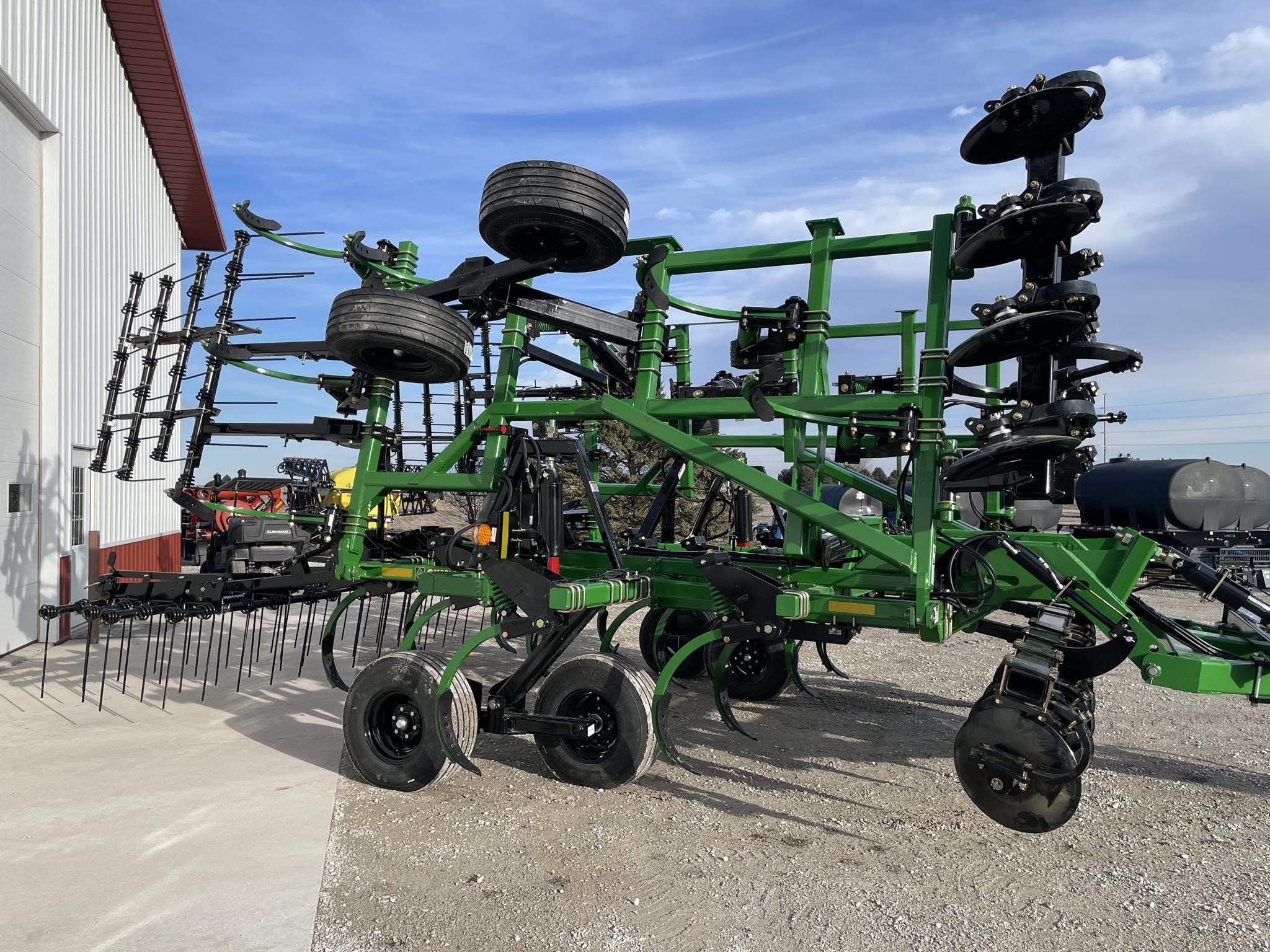2025 Summers Manufacturing DC2835 Disk Chisel - $108,000 | Machinery Pete