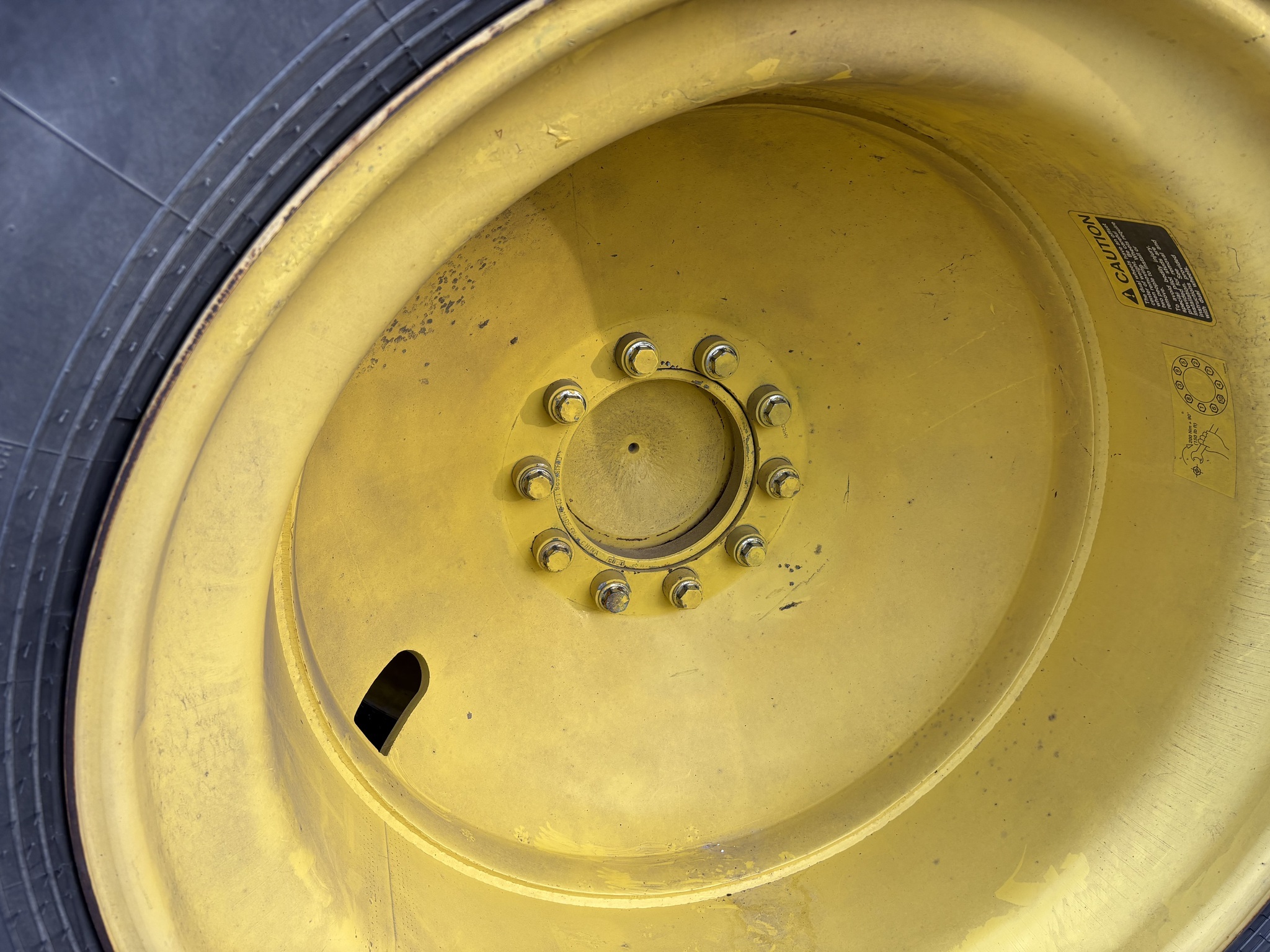2010 Goodyear 520/85R42 Wheels / Tires / Track