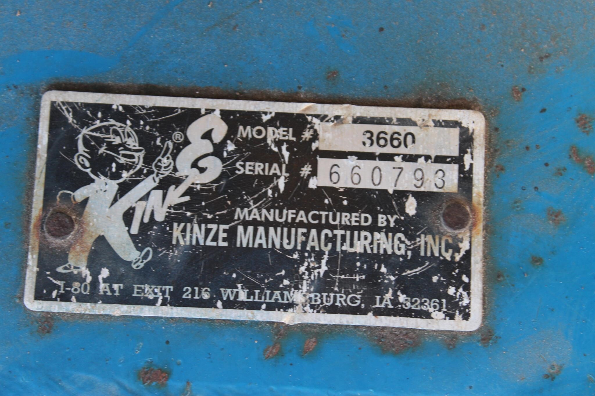 2012 Kinze 3660 Planter