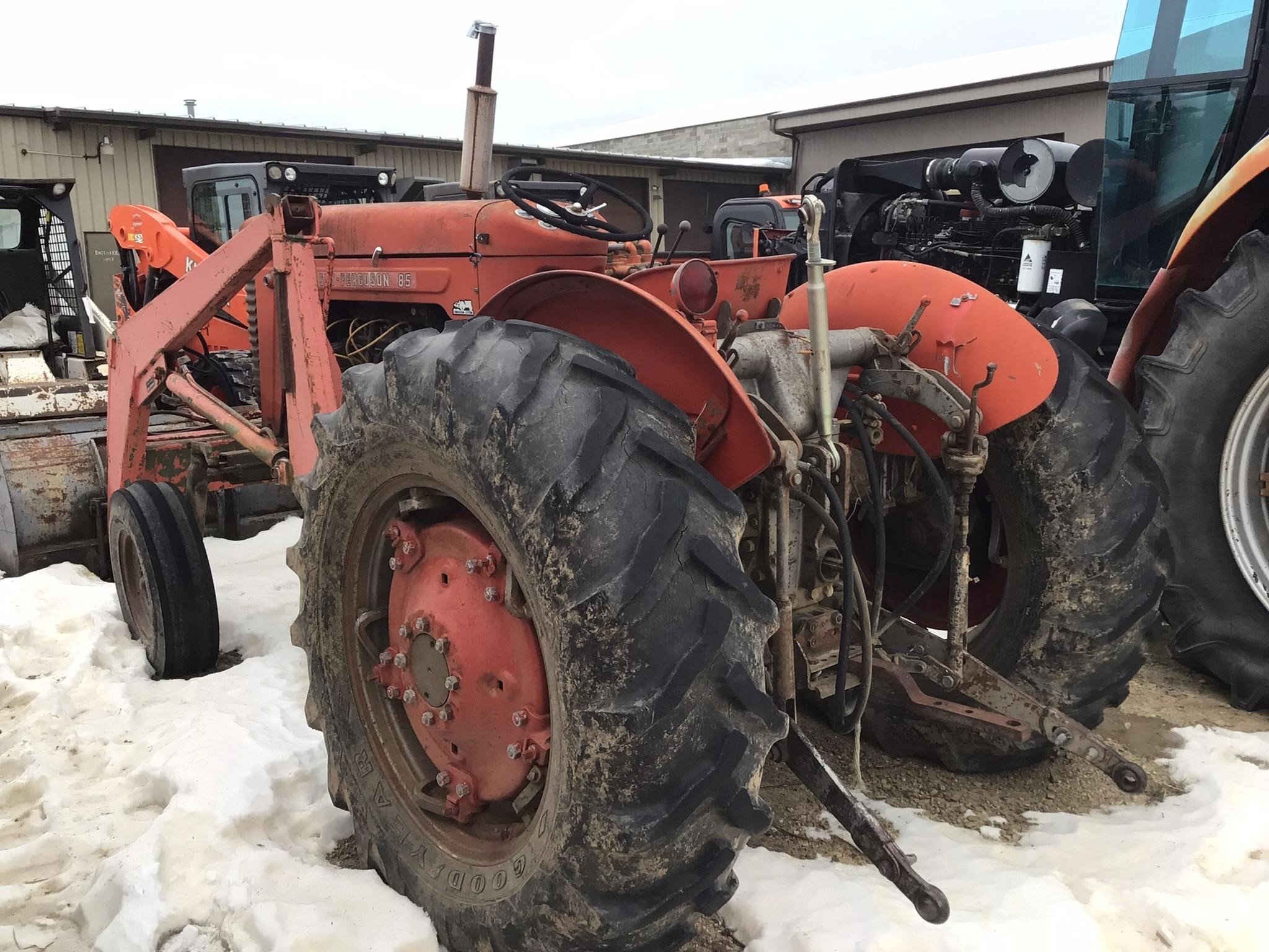  Massey Ferguson 85 Tractor