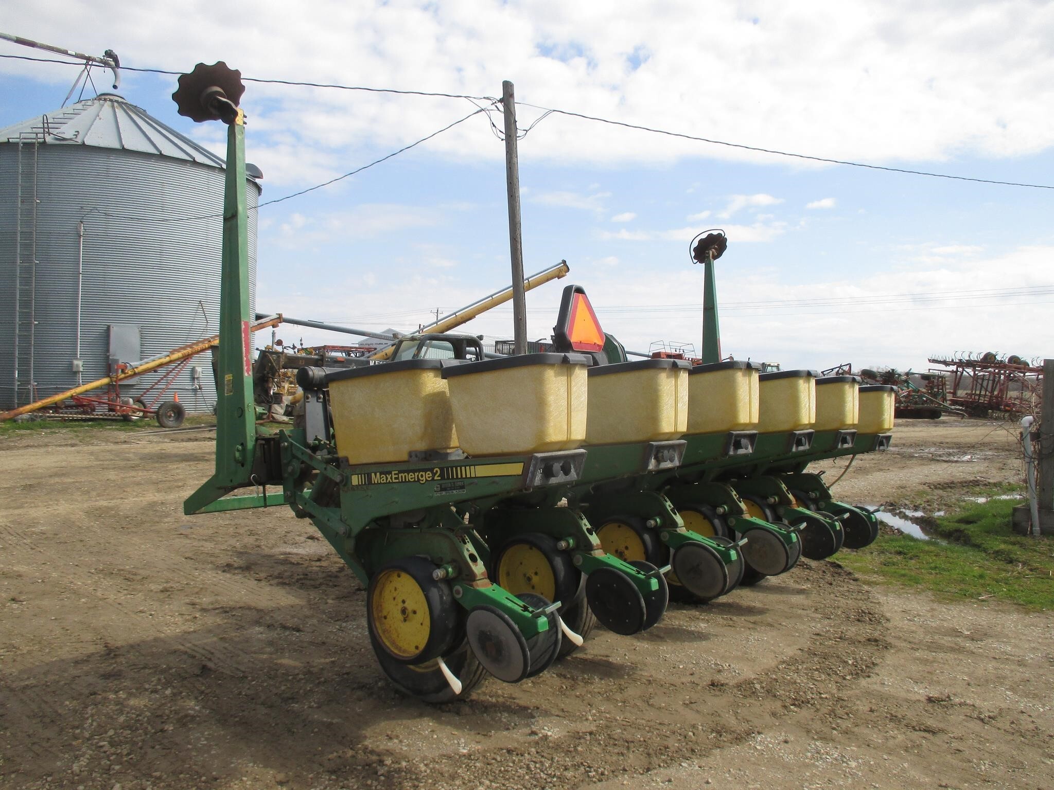  John Deere 7200 Planter