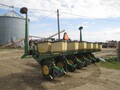  John Deere 7200 Planter