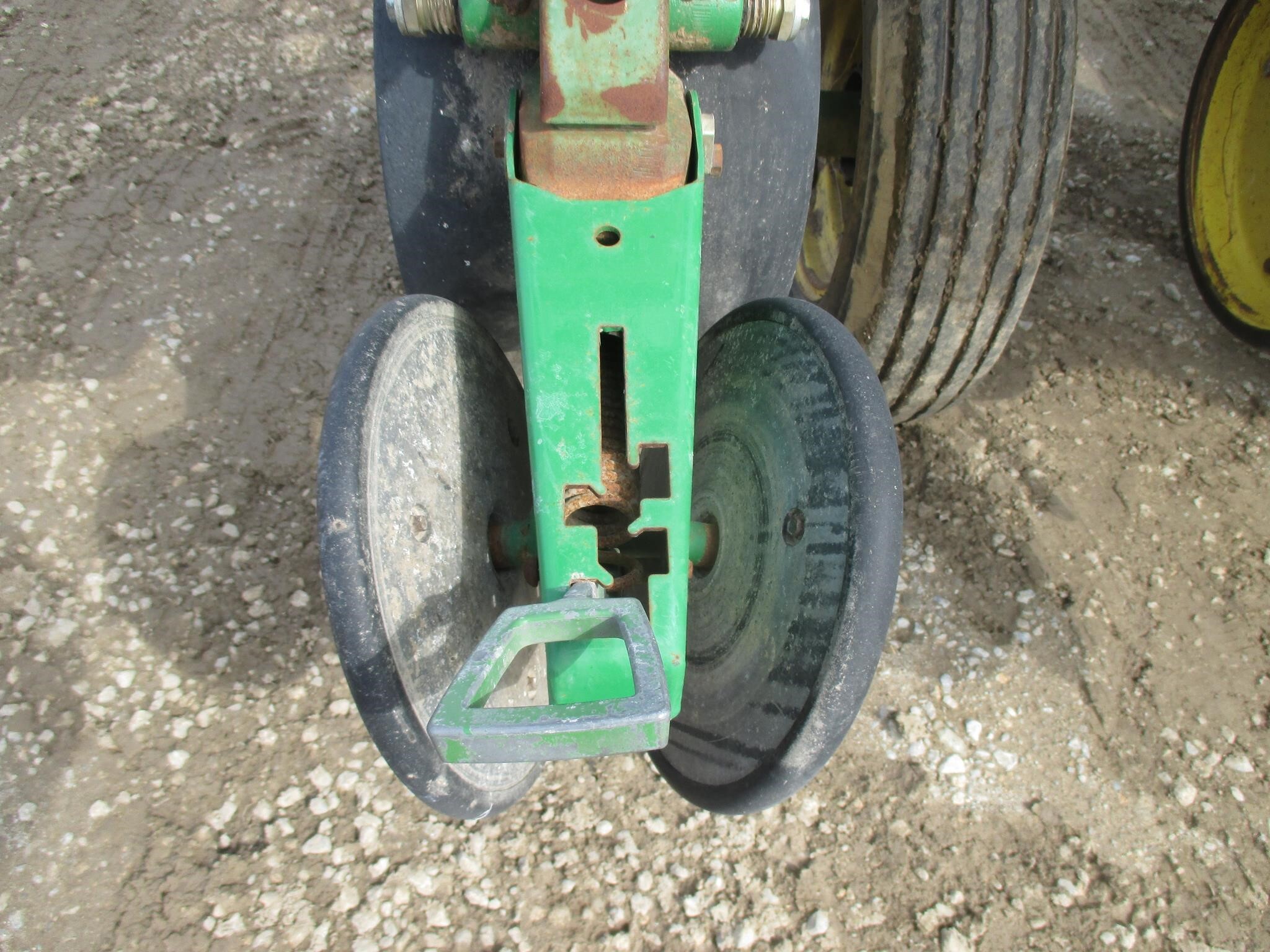  John Deere 7200 Planter