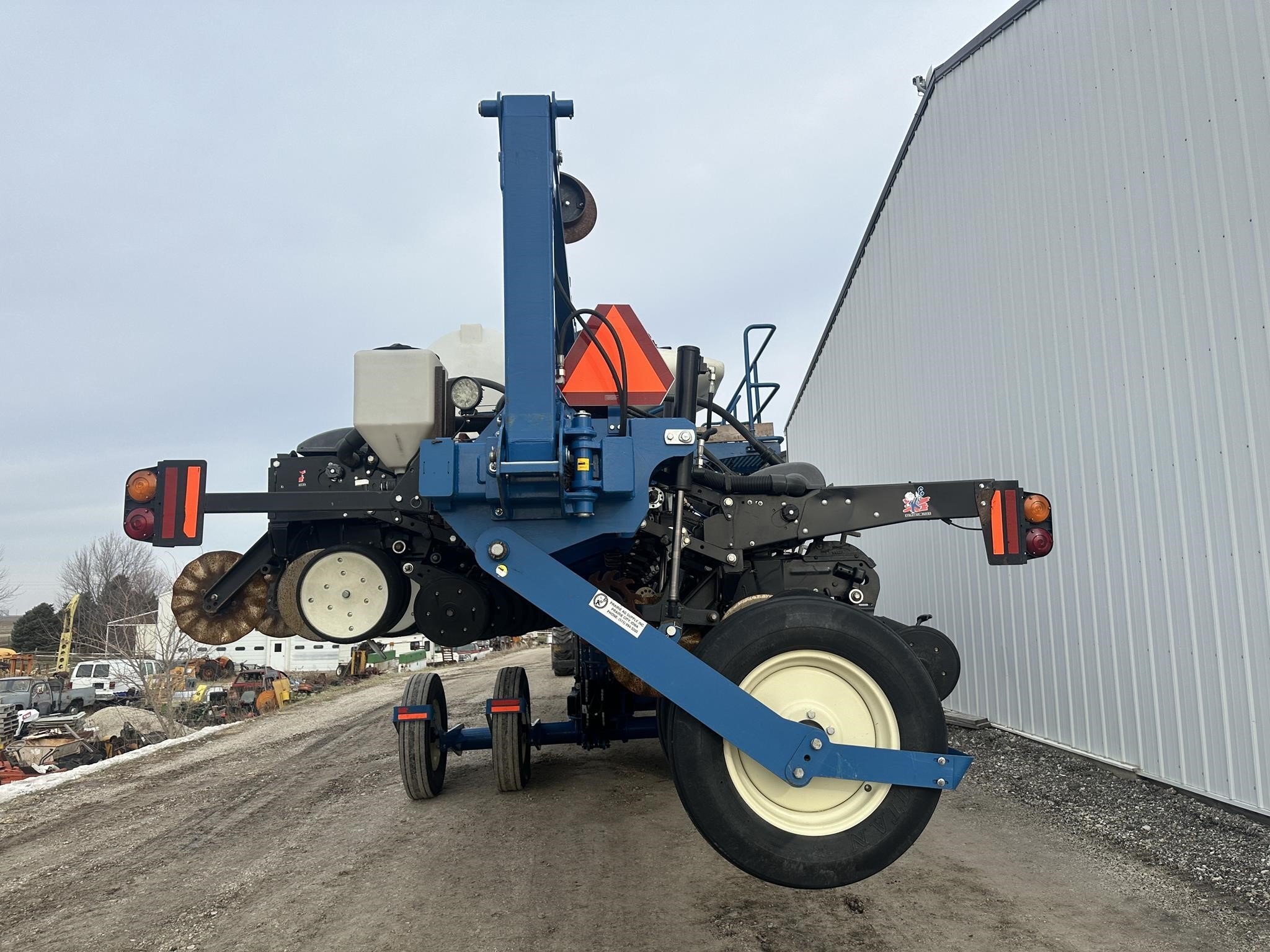 2012 Kinze 3660 ASD Planter