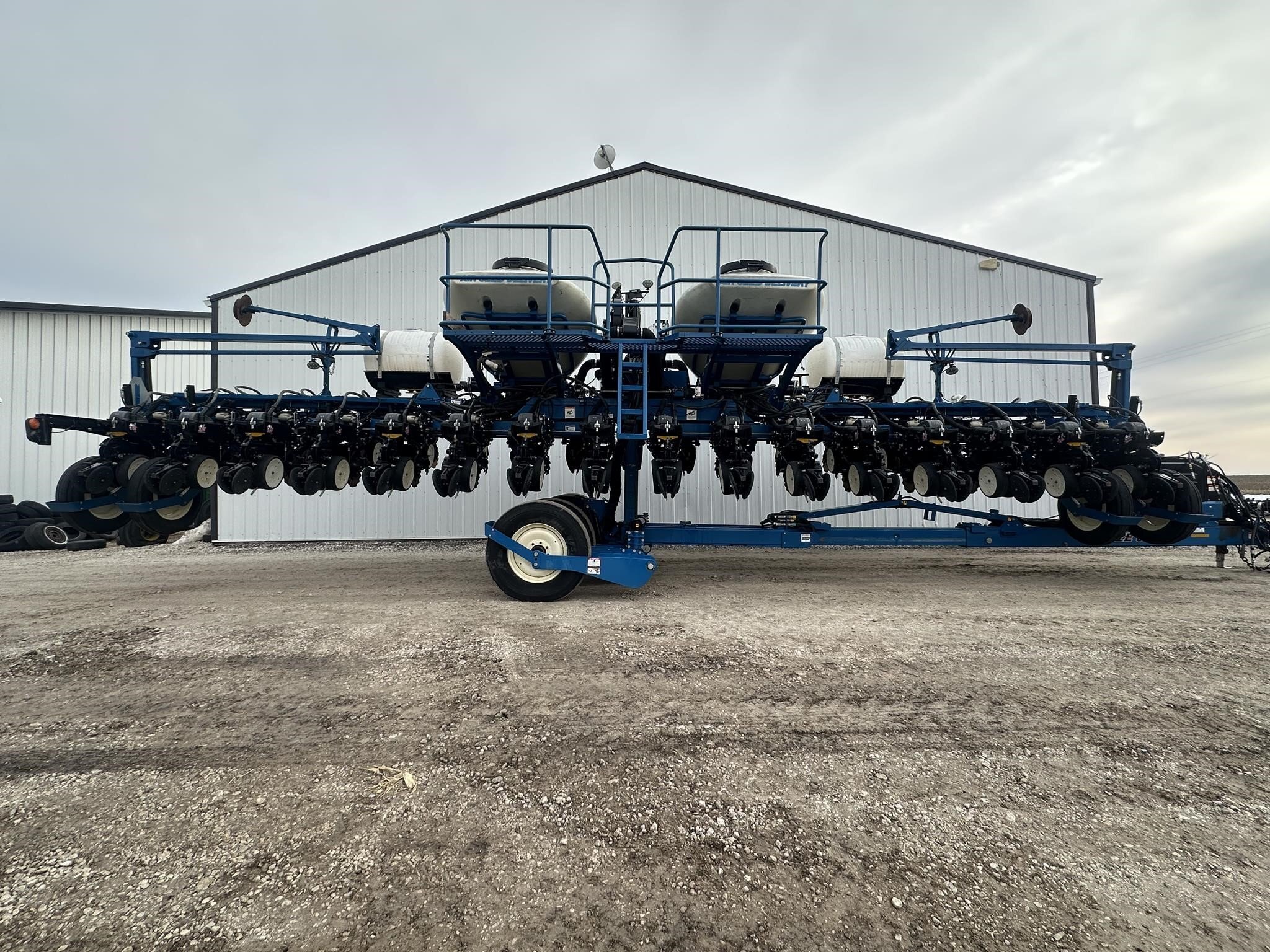 2012 Kinze 3660 ASD Planter