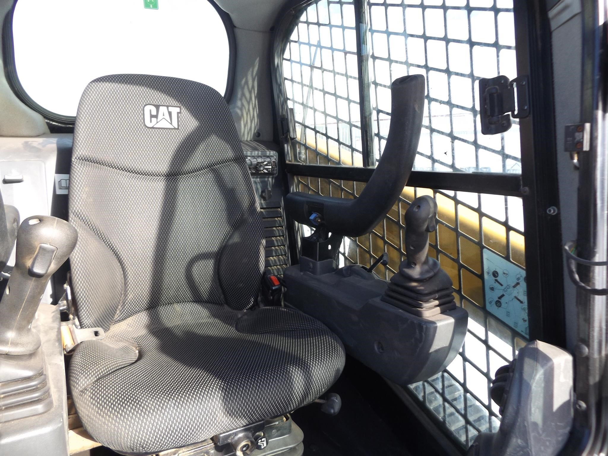 2019 Caterpillar 239D3 Skid Steer