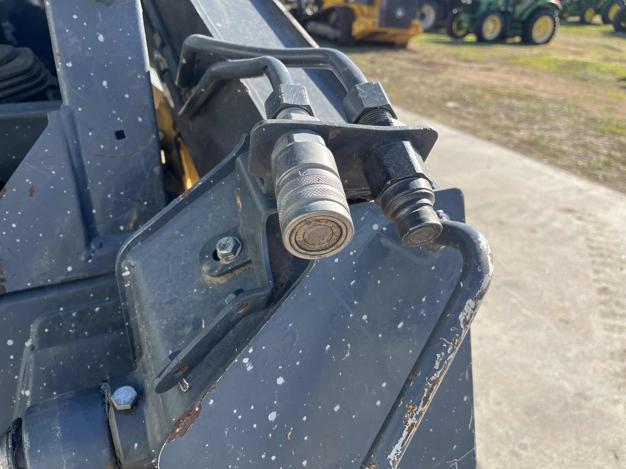 2017 Deere 317G Skid Steer