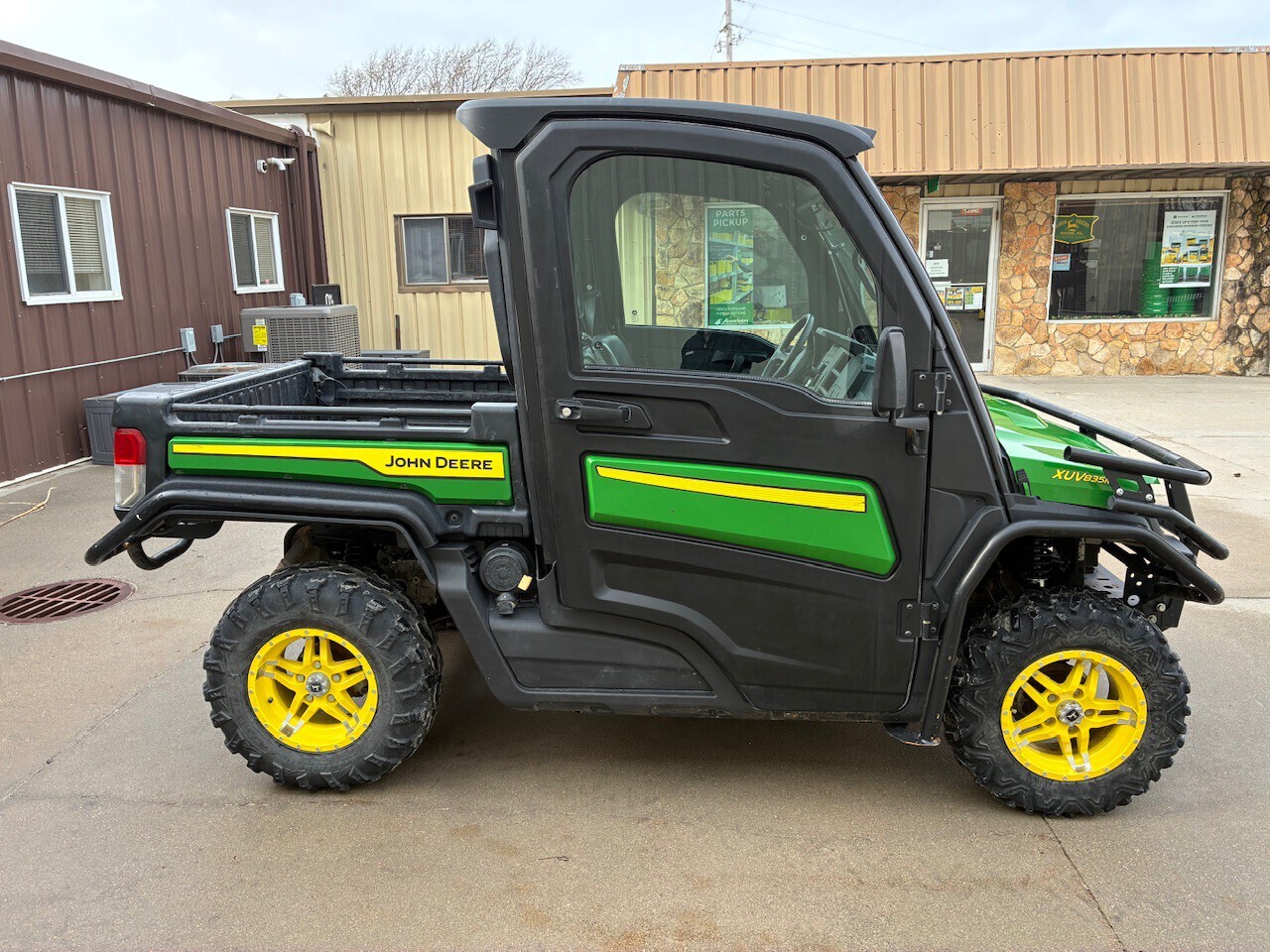 2022 John Deere XUV 835M ATVs and Utility Vehicle