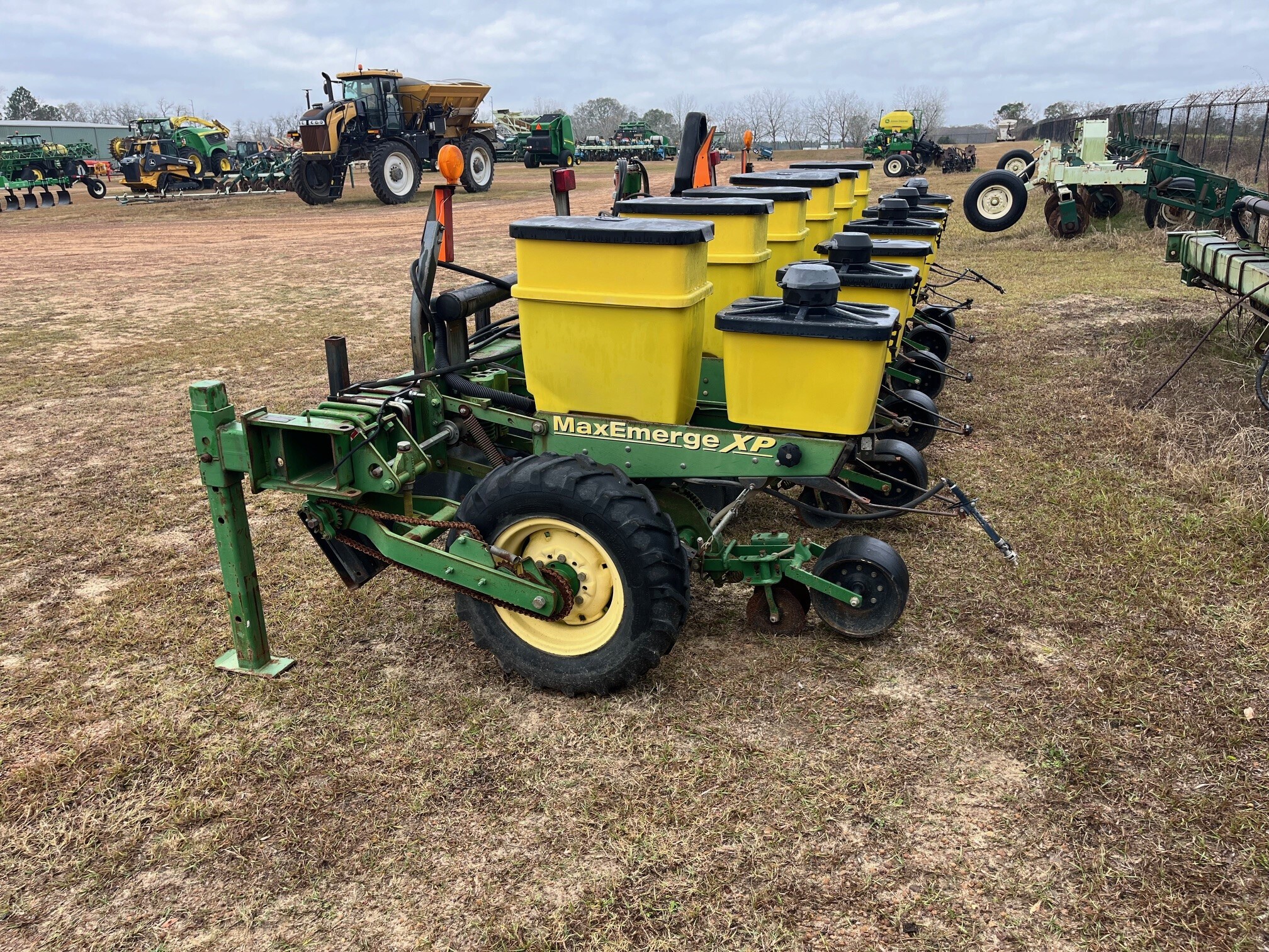 2004 John Deere 1700 Planter