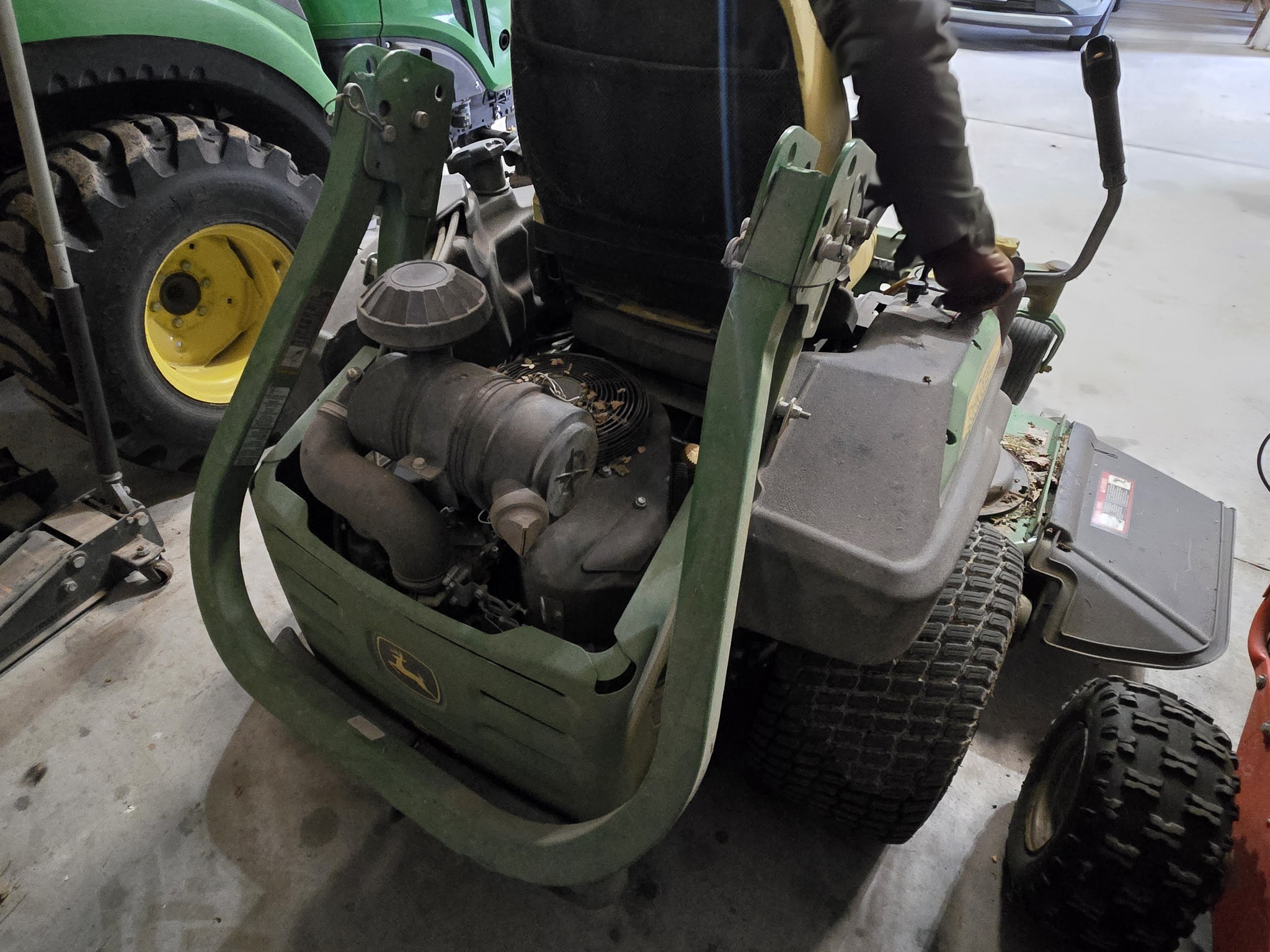 2020 John Deere Z930R Lawn Mower