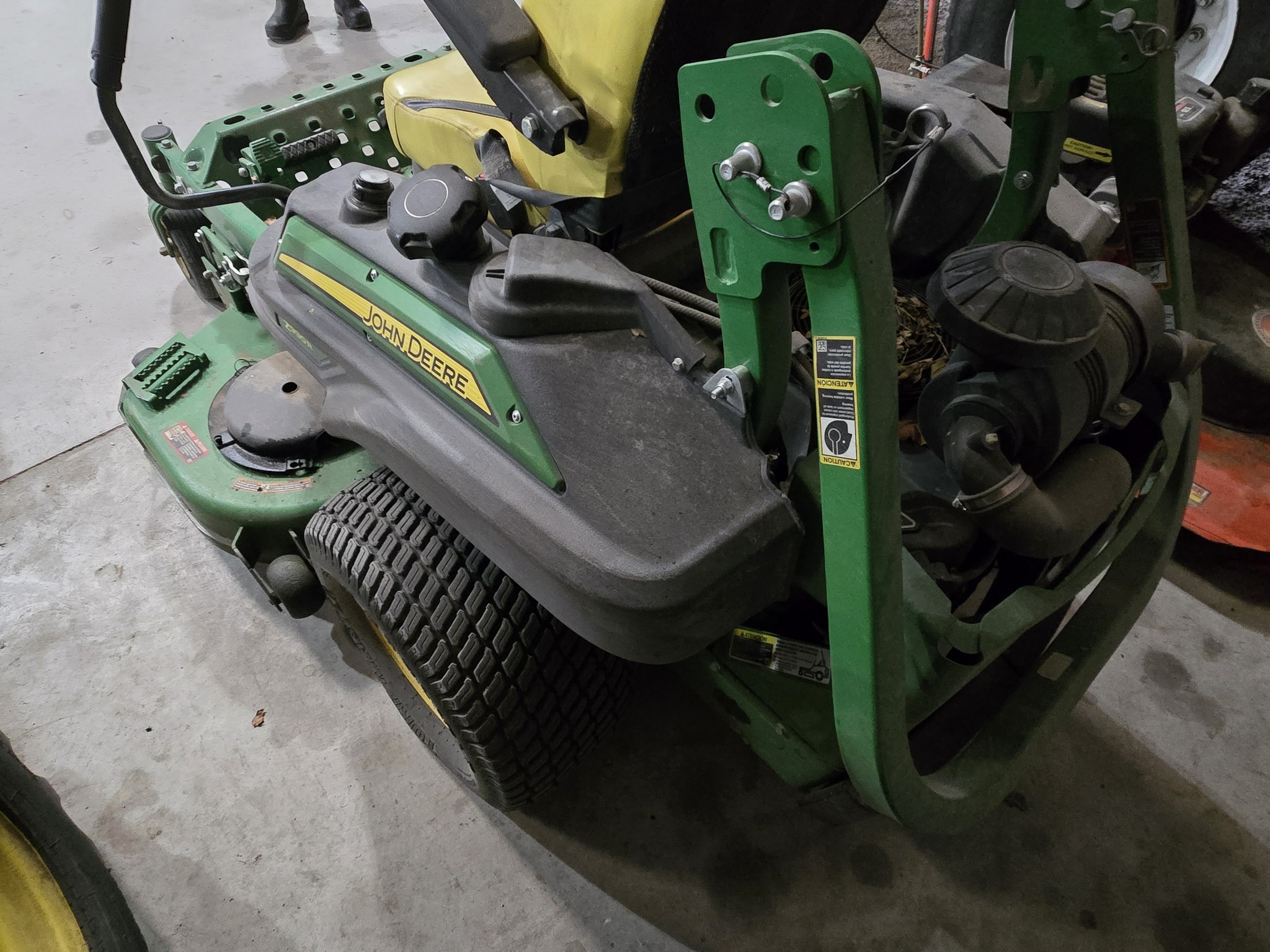 2020 John Deere Z930R Lawn Mower