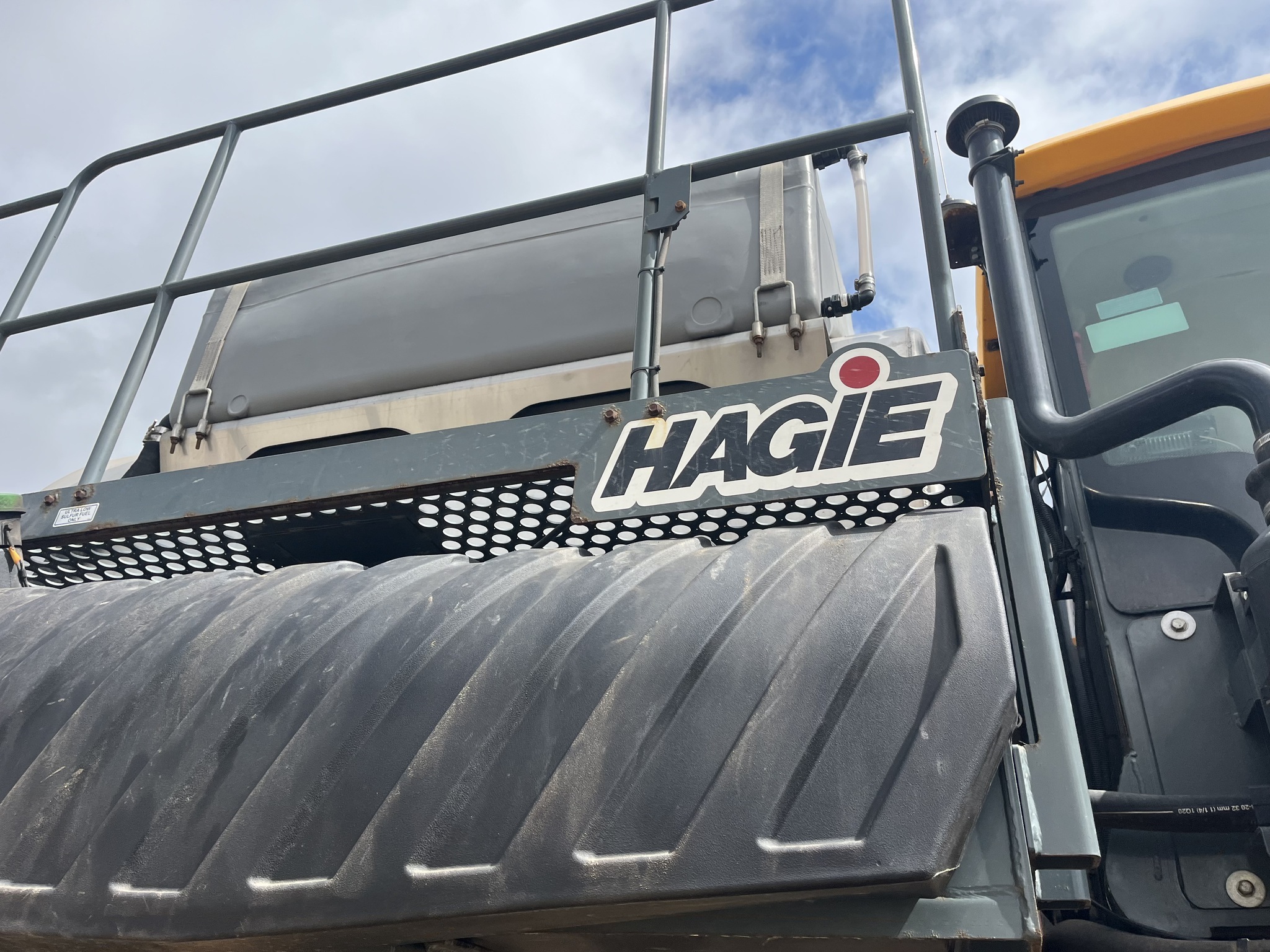 2021 Hagie STS16 Self-Propelled Sprayer