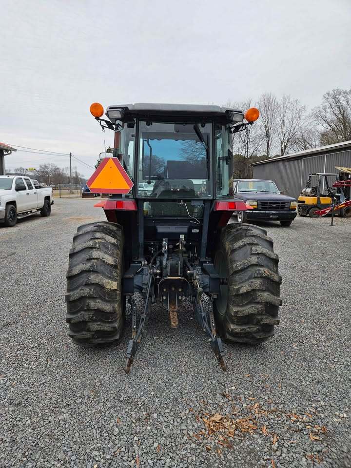  Massey Ferguson 1547 Tractor