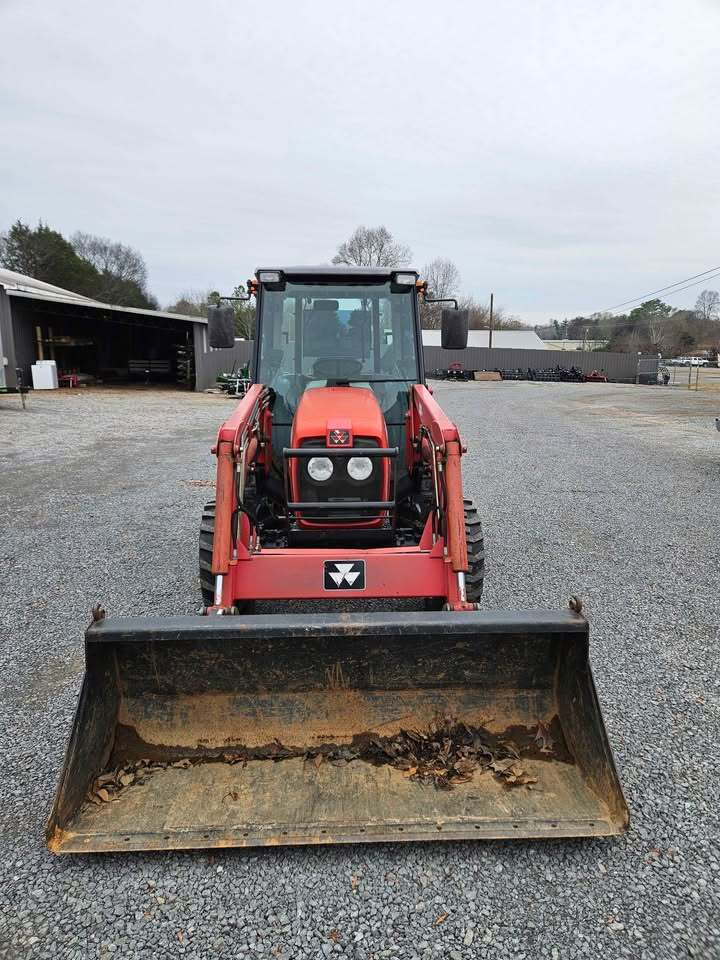  Massey Ferguson 1547 Tractor