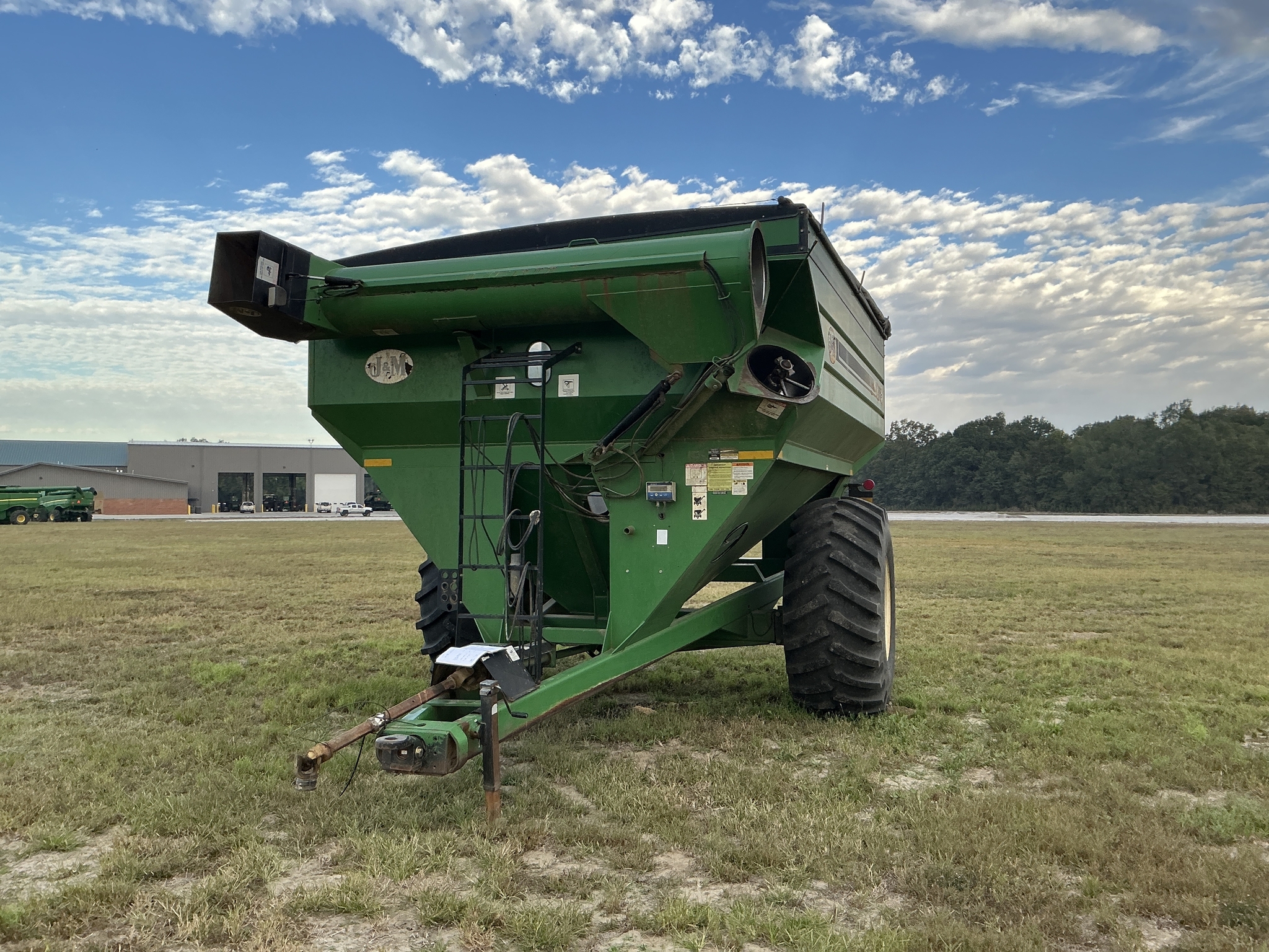 2013 J&M 875 Grain Cart
