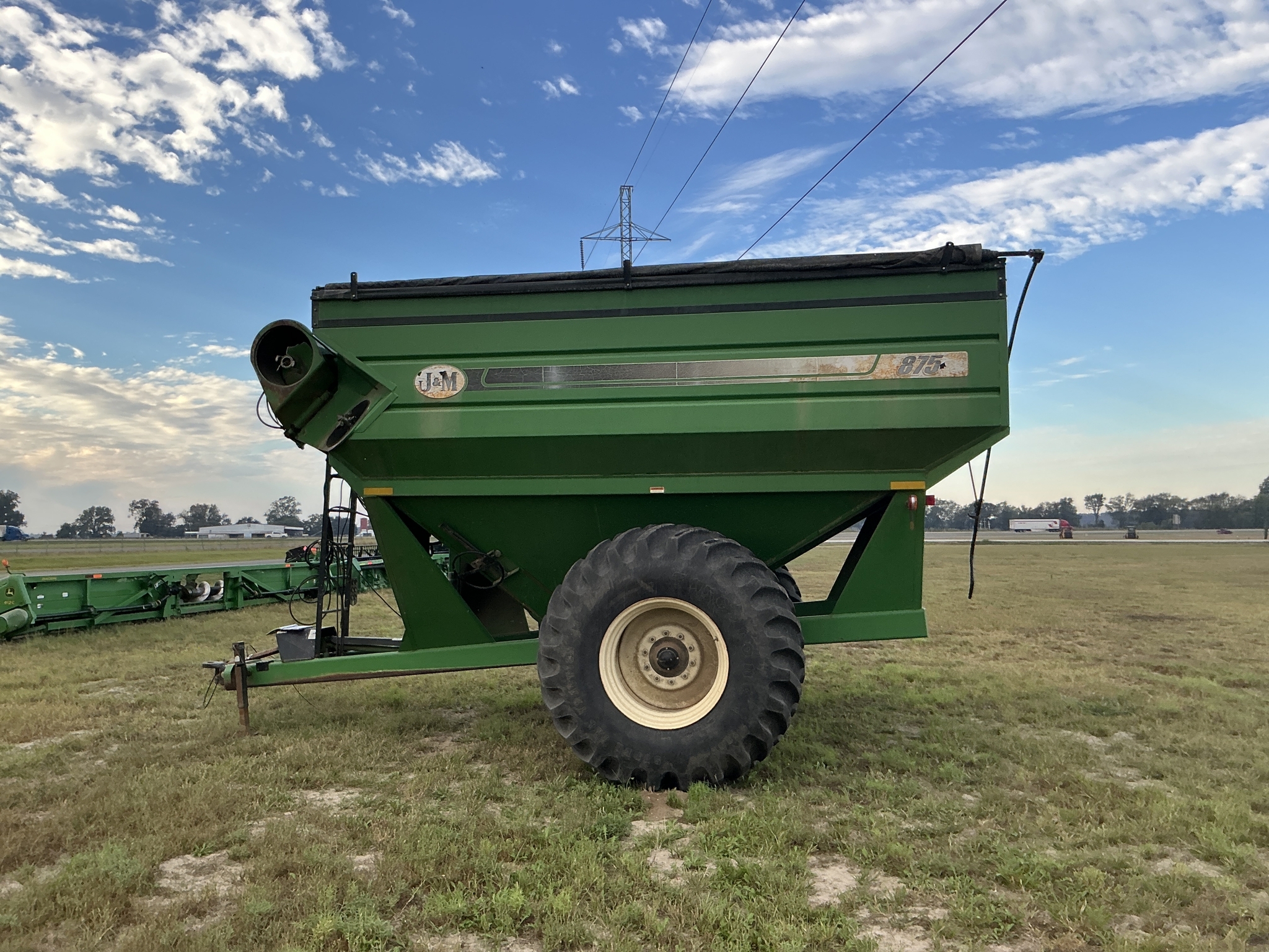 2013 J&M 875 Grain Cart