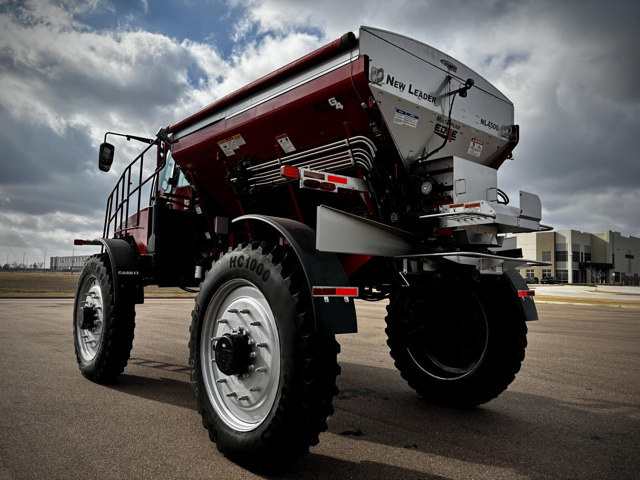 2019 Case IH TRIDENT 5550 Self-Propelled Sprayer