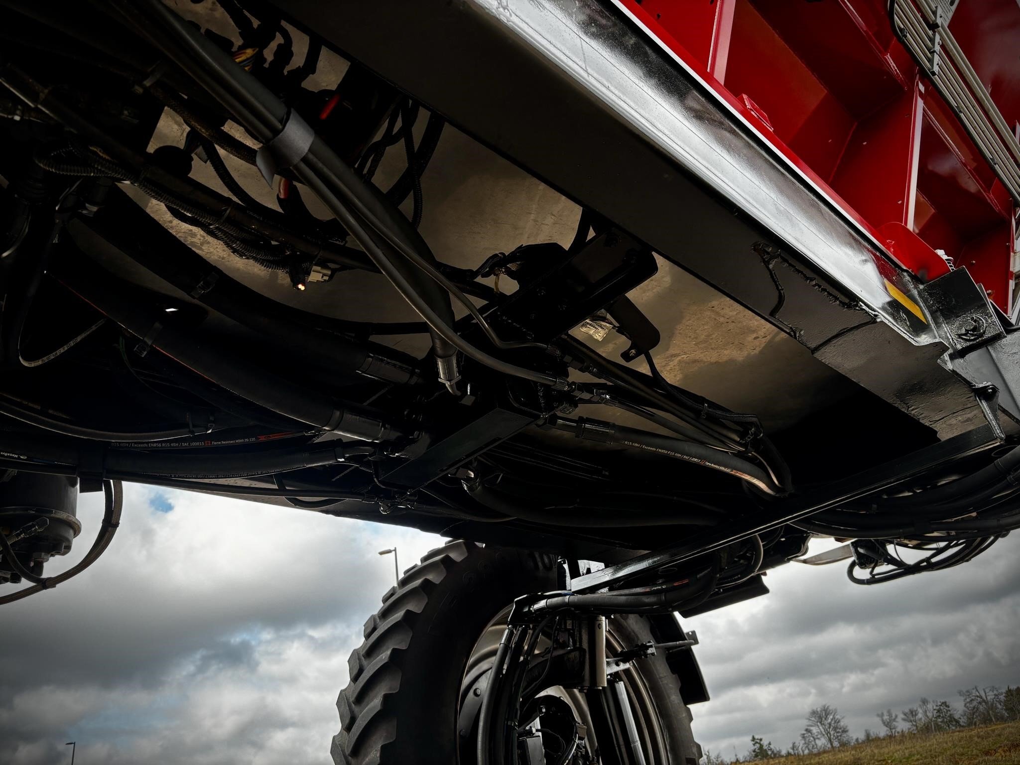 2019 Case IH TRIDENT 5550 Self-Propelled Sprayer