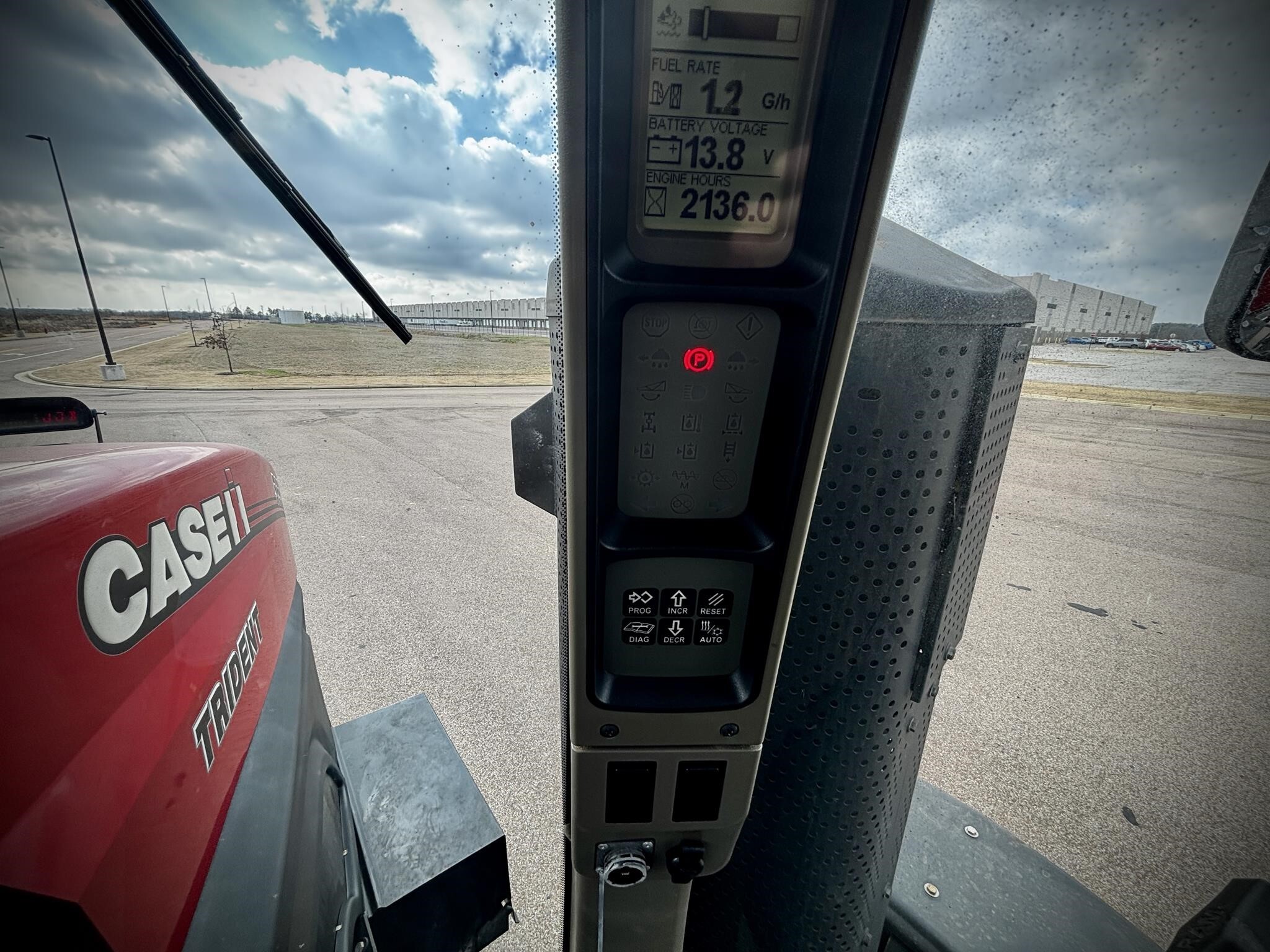 2019 Case IH TRIDENT 5550 Self-Propelled Sprayer