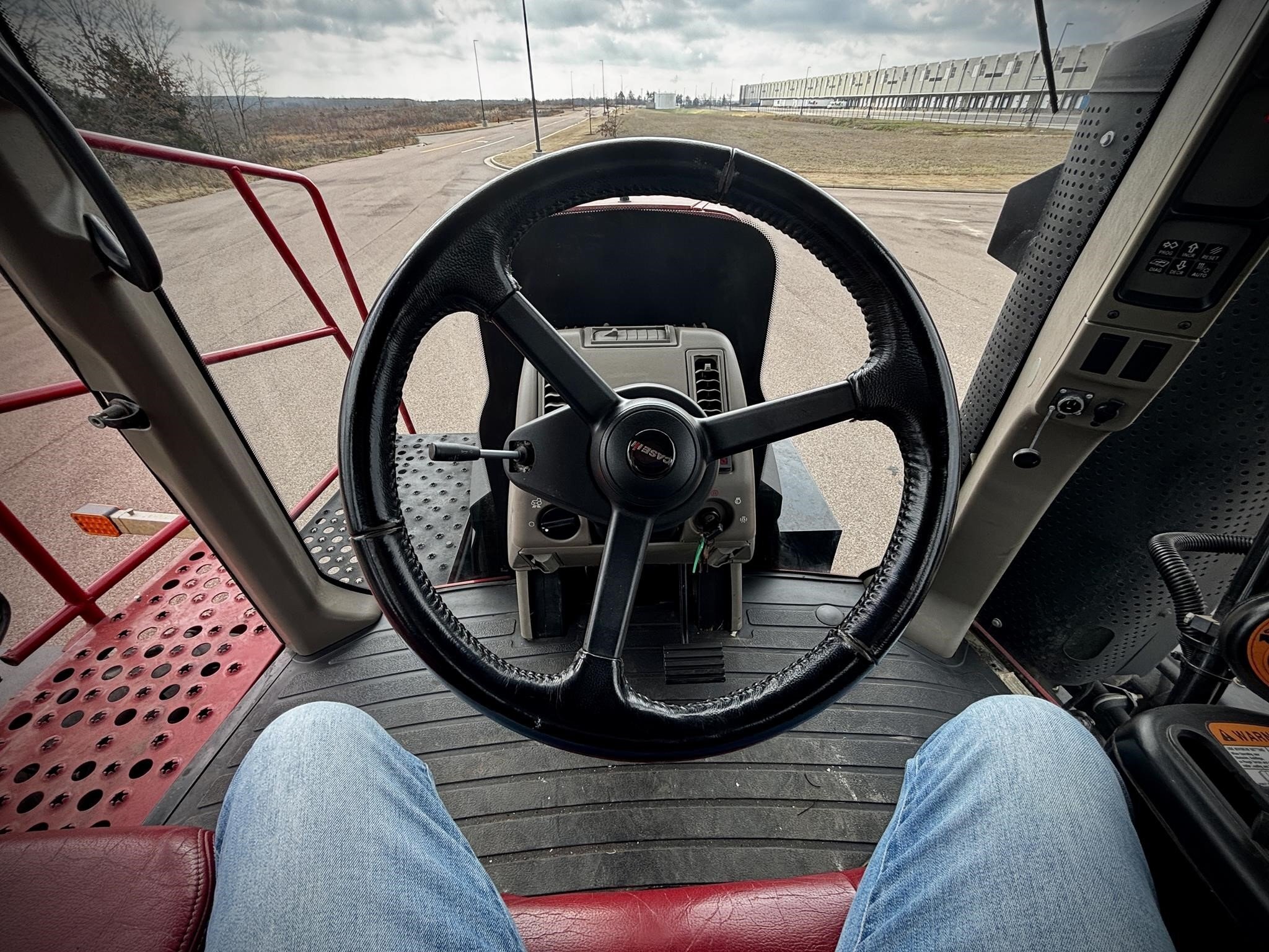 2019 Case IH TRIDENT 5550 Self-Propelled Sprayer