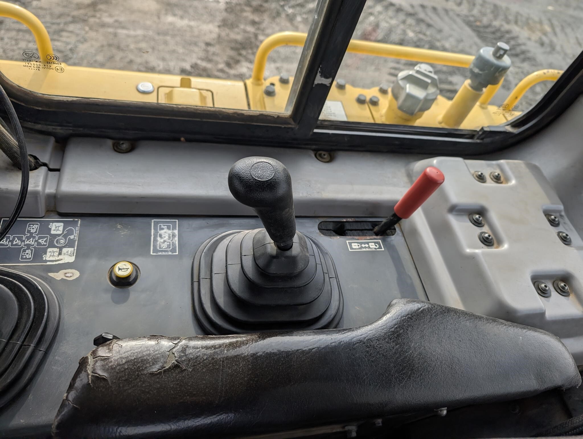2014 Komatsu D65PX-17 Dozer